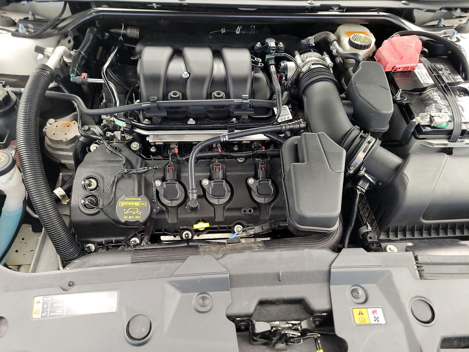 Thumbnail: 2014 Ford Taurus - 17