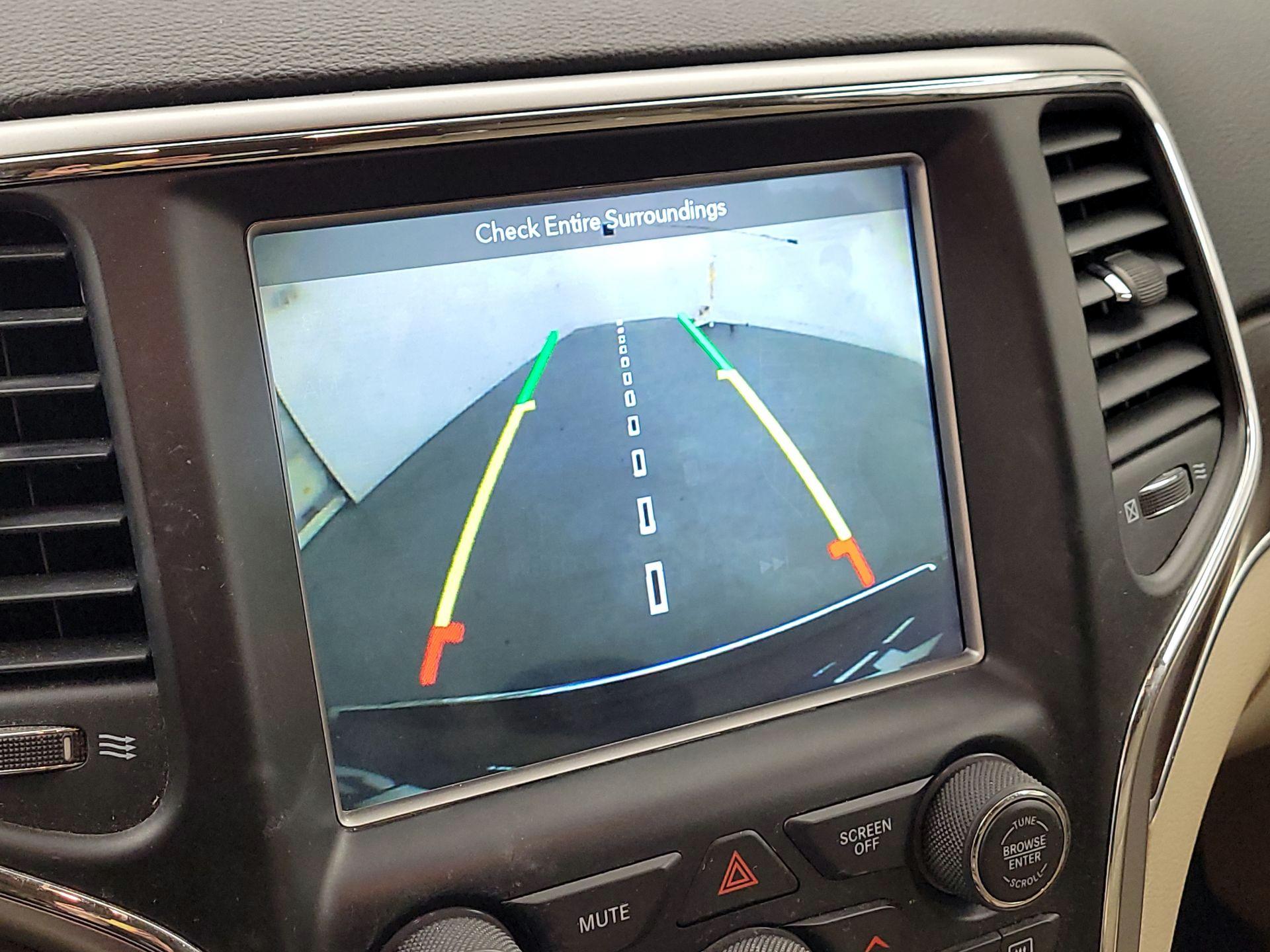 Thumbnail: 2018 Jeep Grand Cherokee - 14