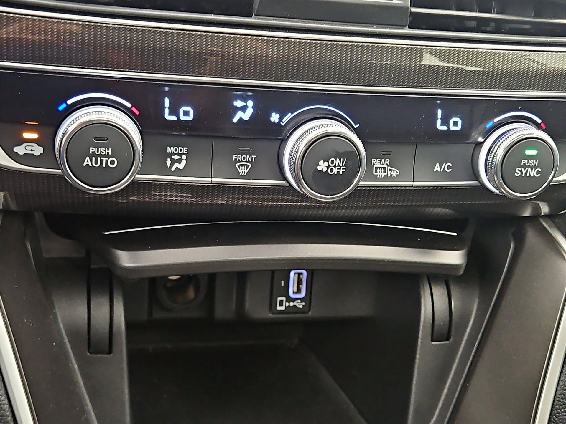 Thumbnail: 2018 Honda Accord - 16