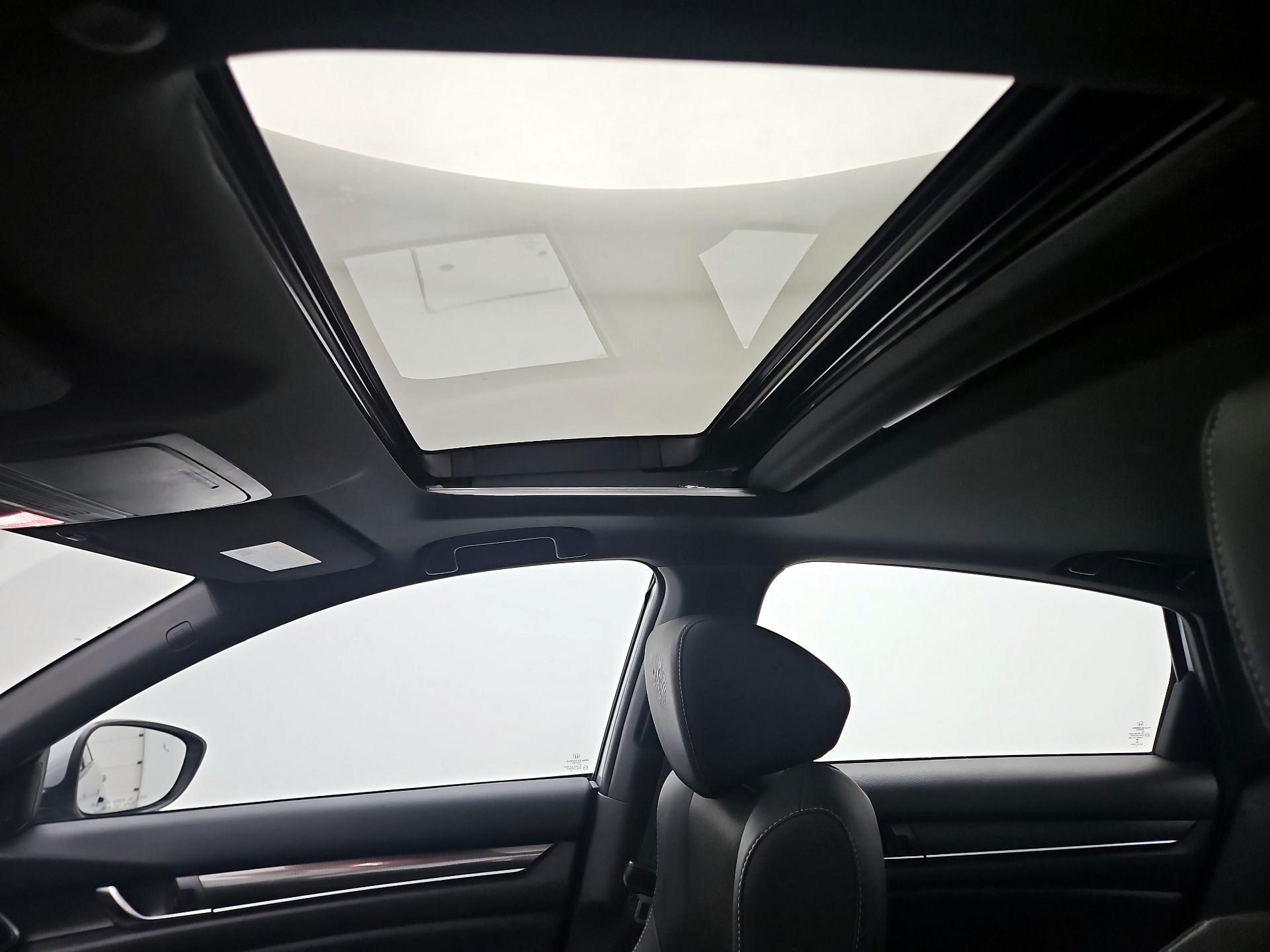 Thumbnail: 2018 Honda Accord - 19