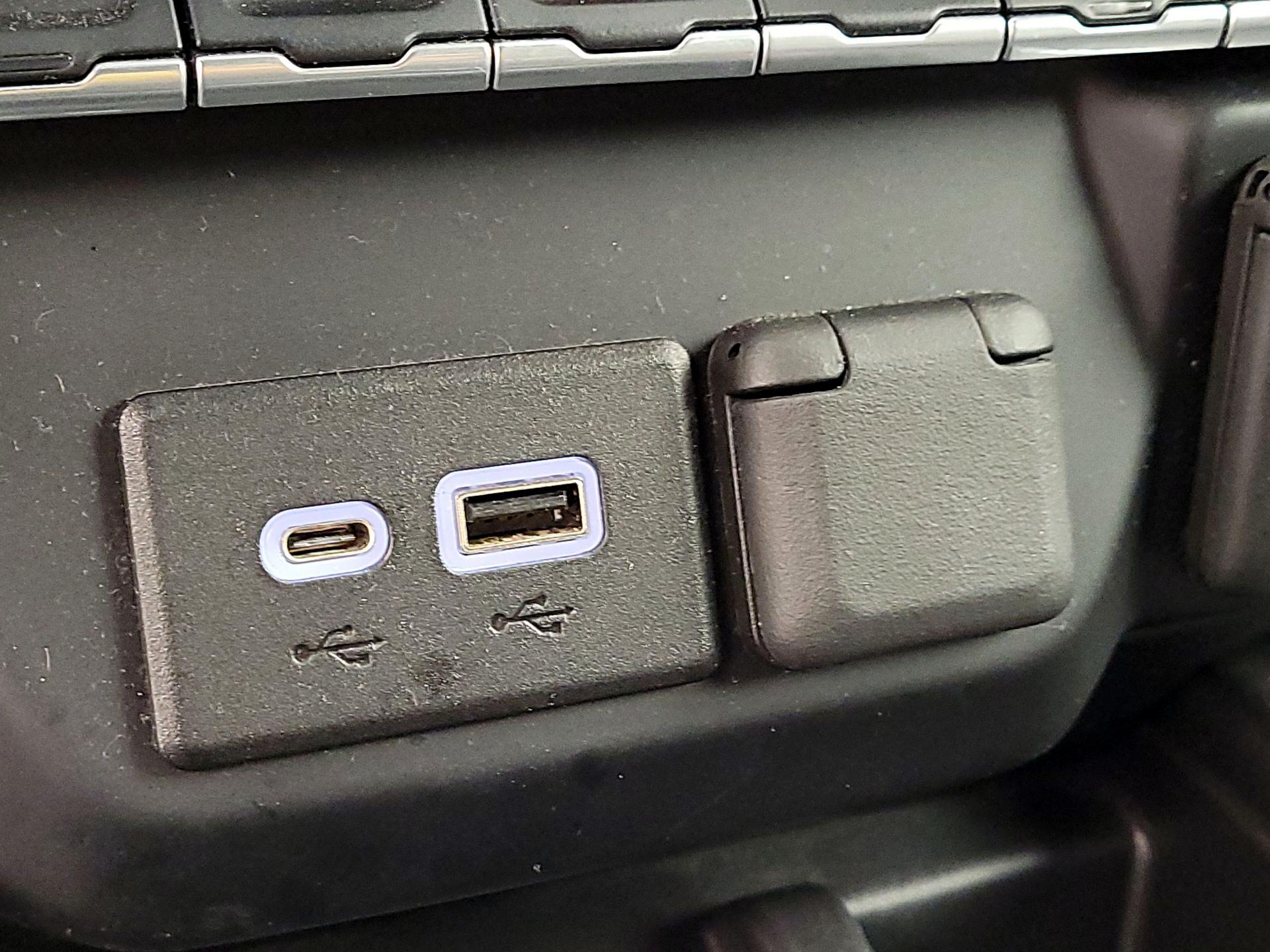 Thumbnail: 2022 GMC Sierra 2500 - 18