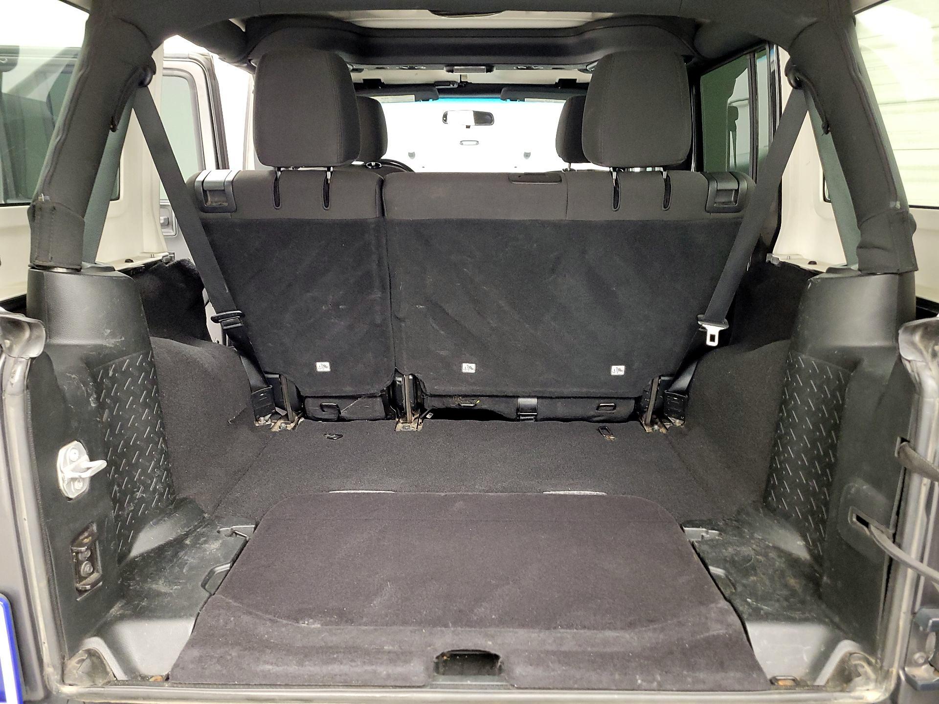 Thumbnail: 2017 Jeep Wrangler - 17