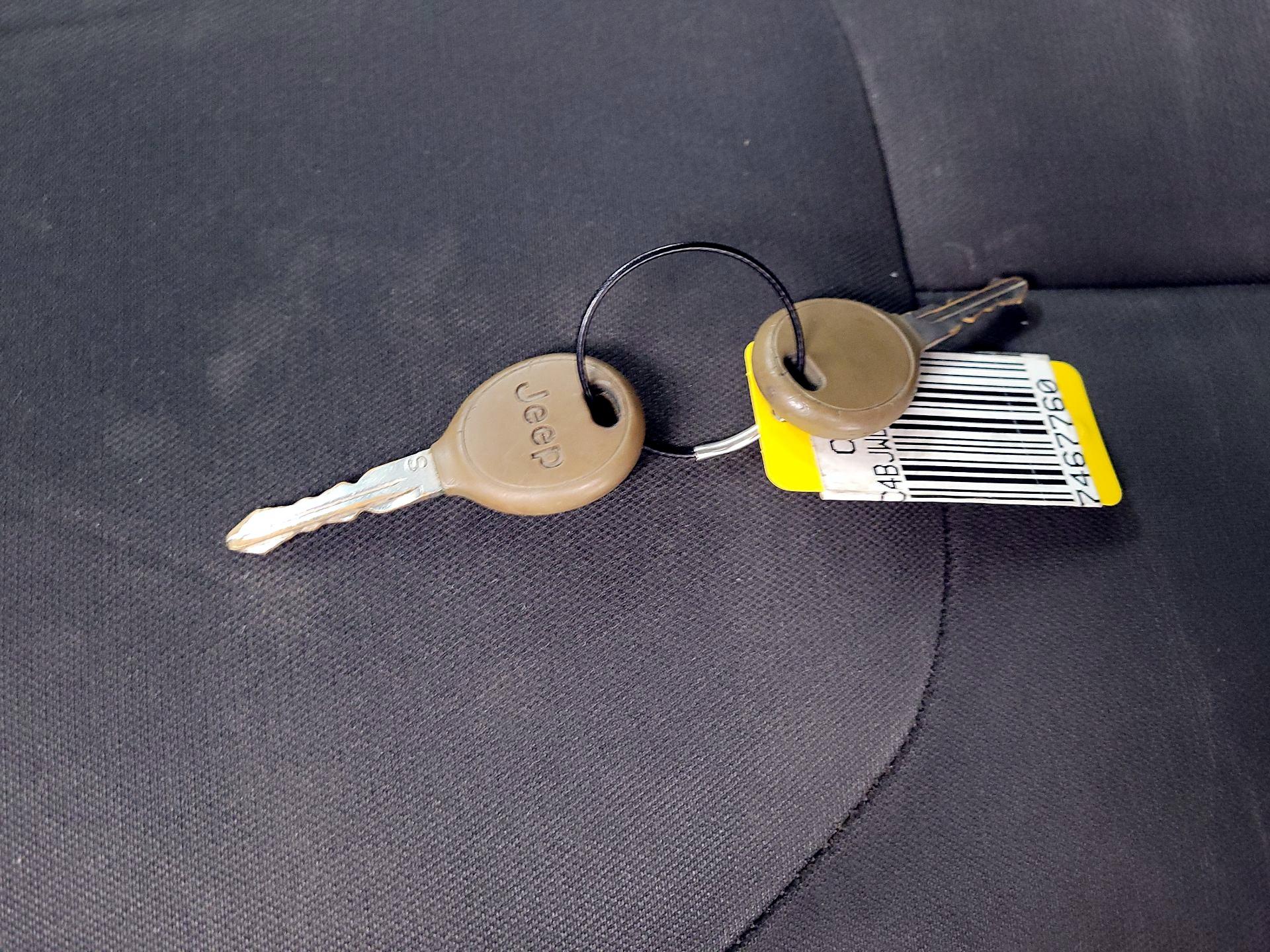 Thumbnail: 2017 Jeep Wrangler - 19