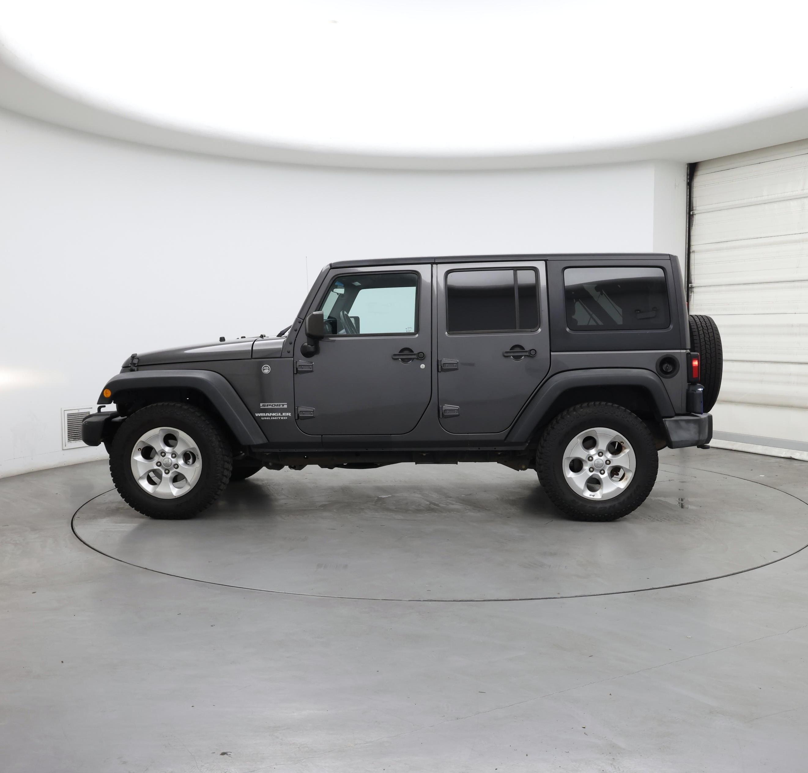 Thumbnail: 2017 Jeep Wrangler - 3