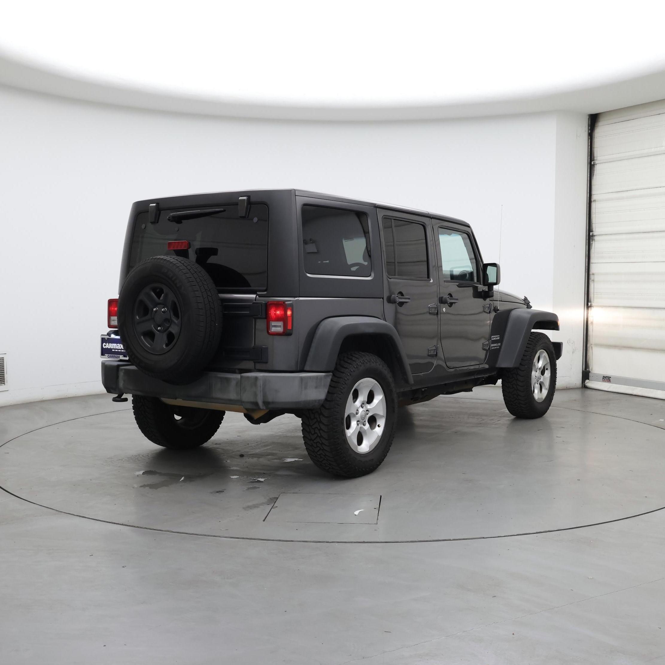 Thumbnail: 2017 Jeep Wrangler - 8