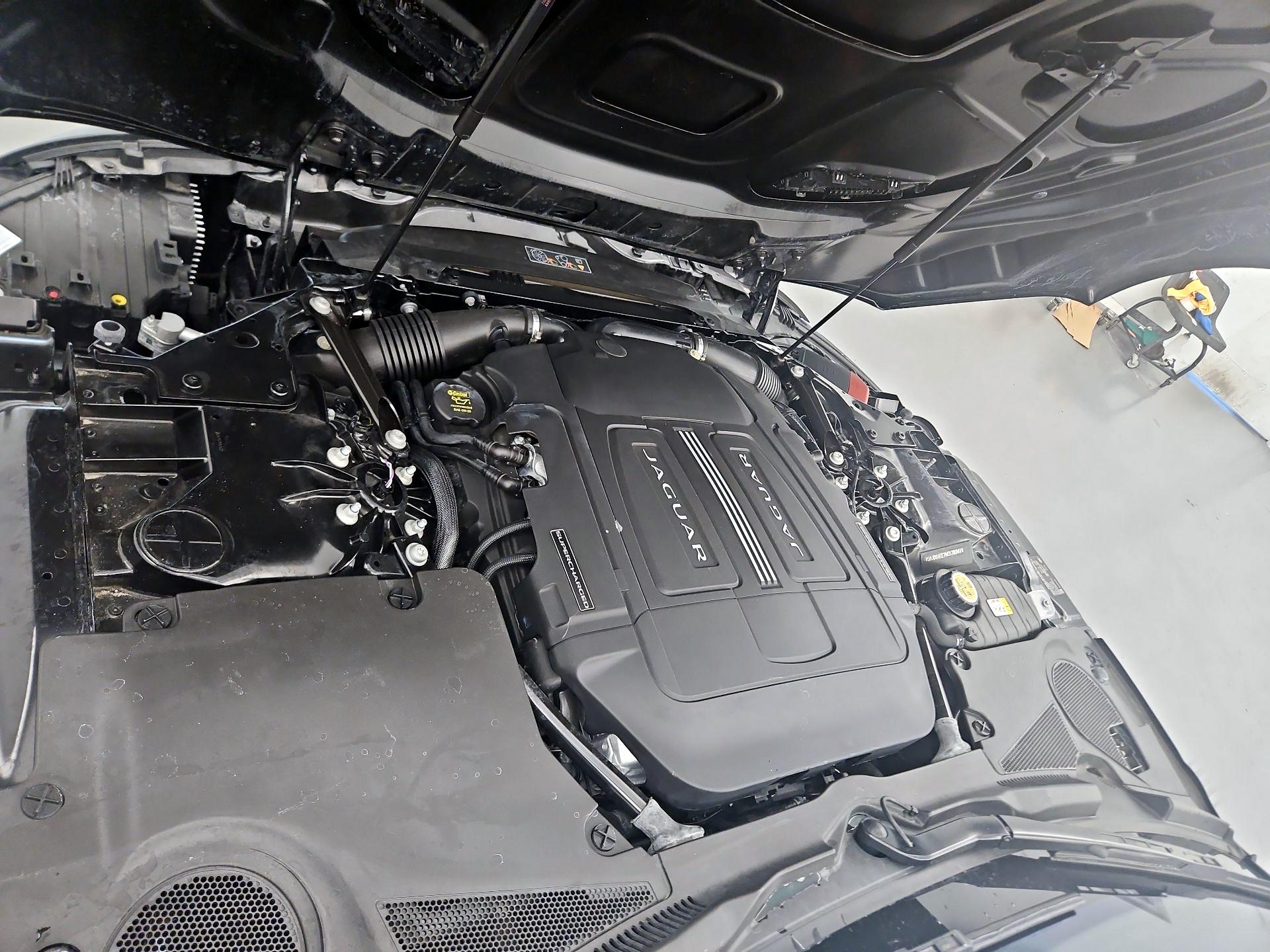 Thumbnail: 2022 Jaguar F-Type - 20