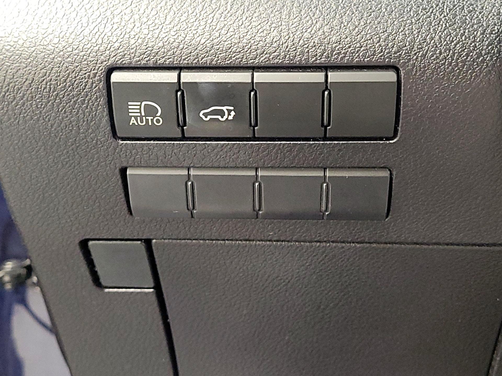 Thumbnail: 2017 Lexus RX - 13