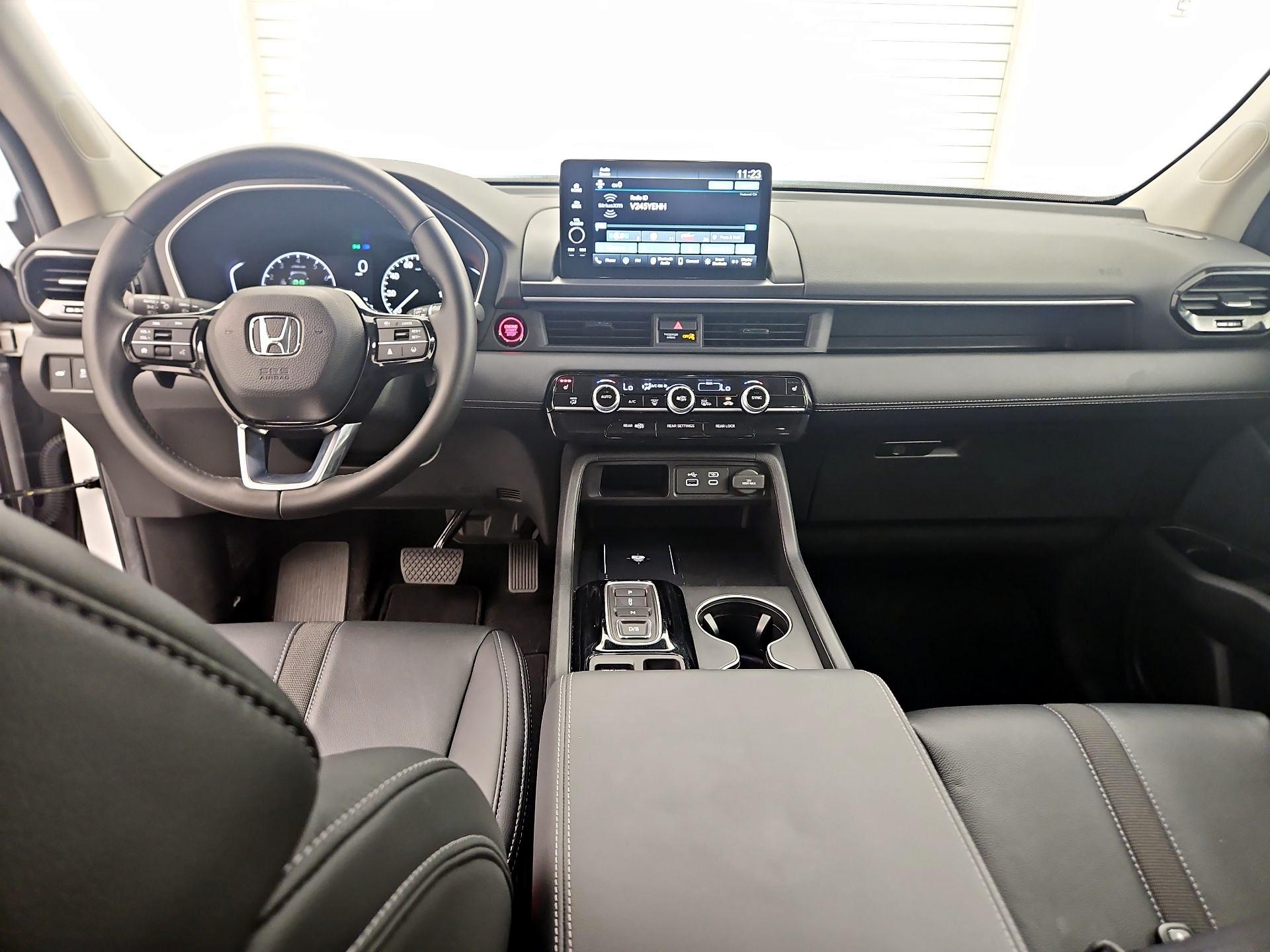 Thumbnail: 2025 Honda Pilot - 9