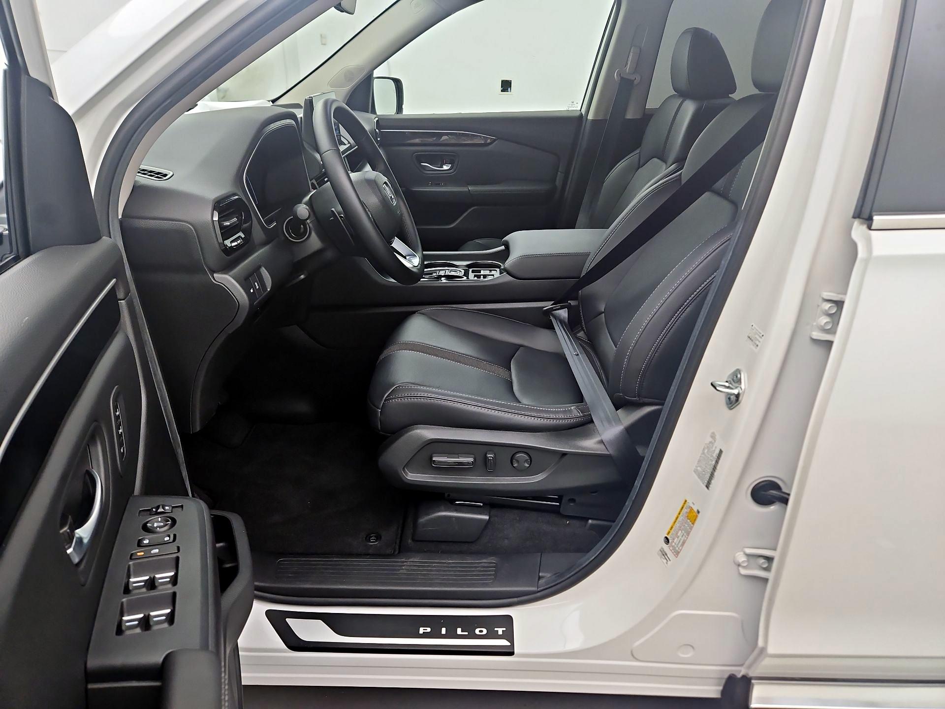 Thumbnail: 2025 Honda Pilot - 11