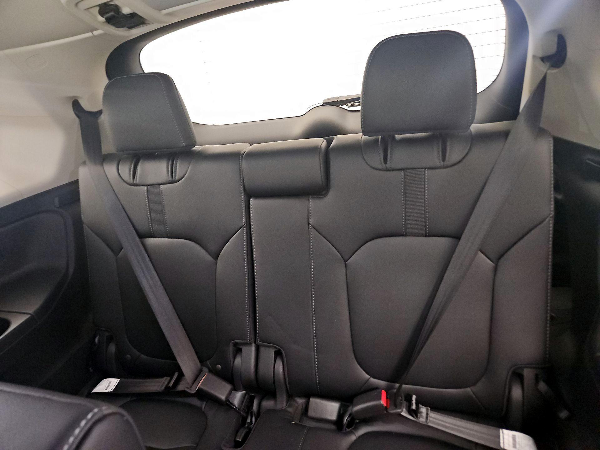 Thumbnail: 2025 Honda Pilot - 20