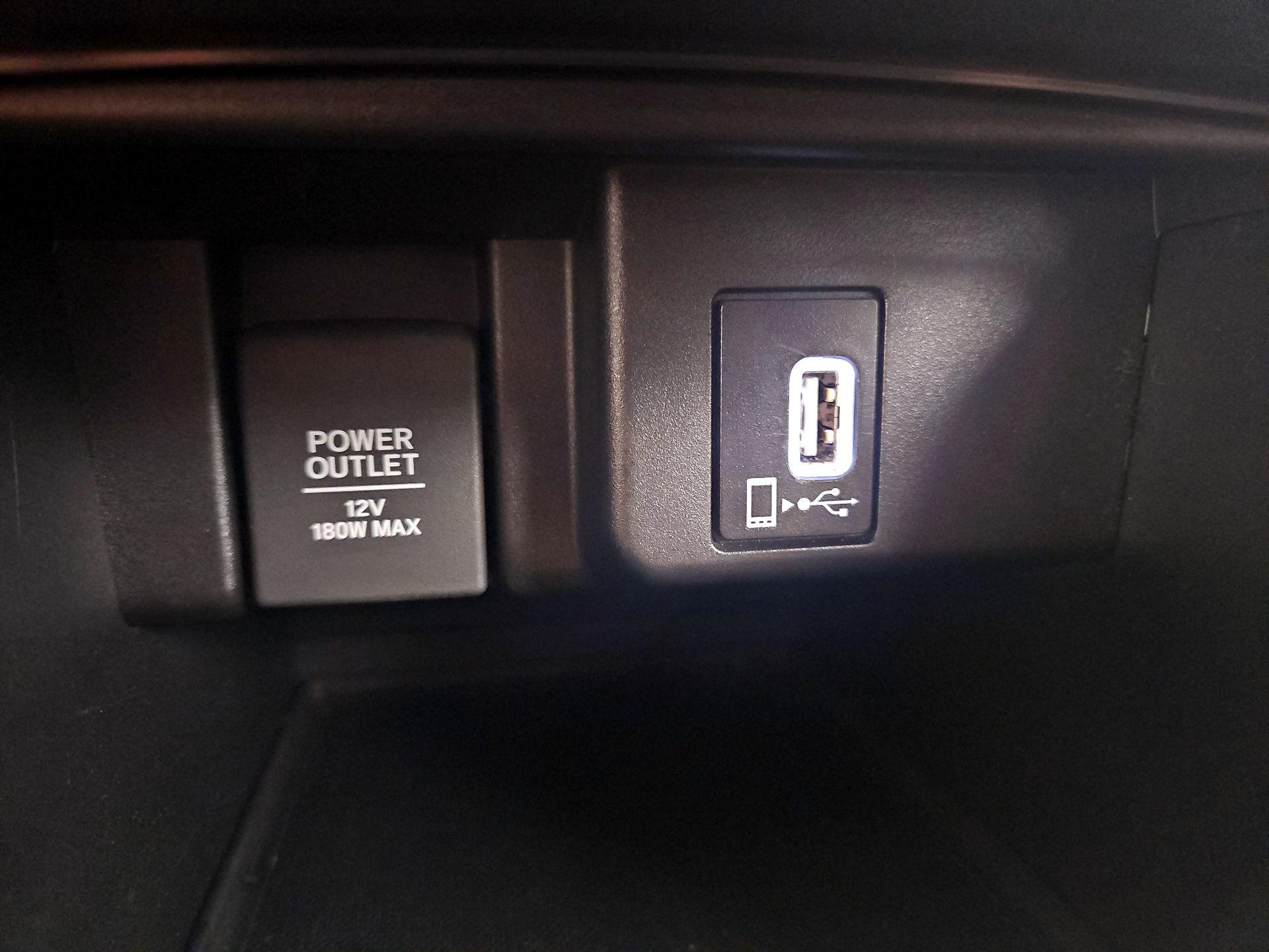 Thumbnail: 2018 Honda Accord - 18