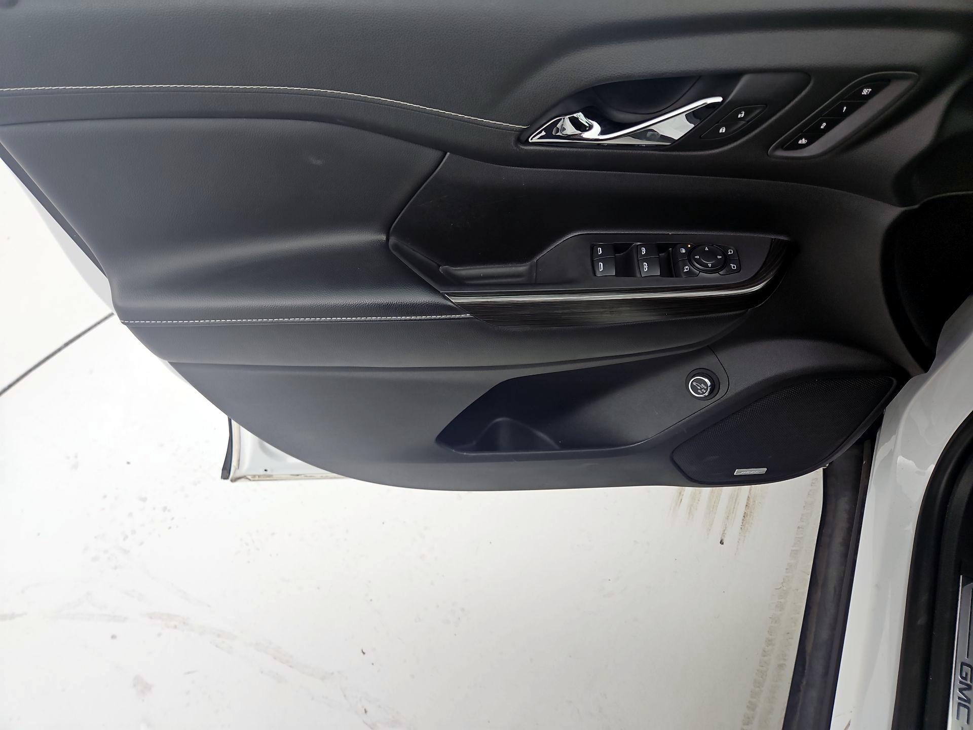 Thumbnail: 2021 GMC Acadia - 12