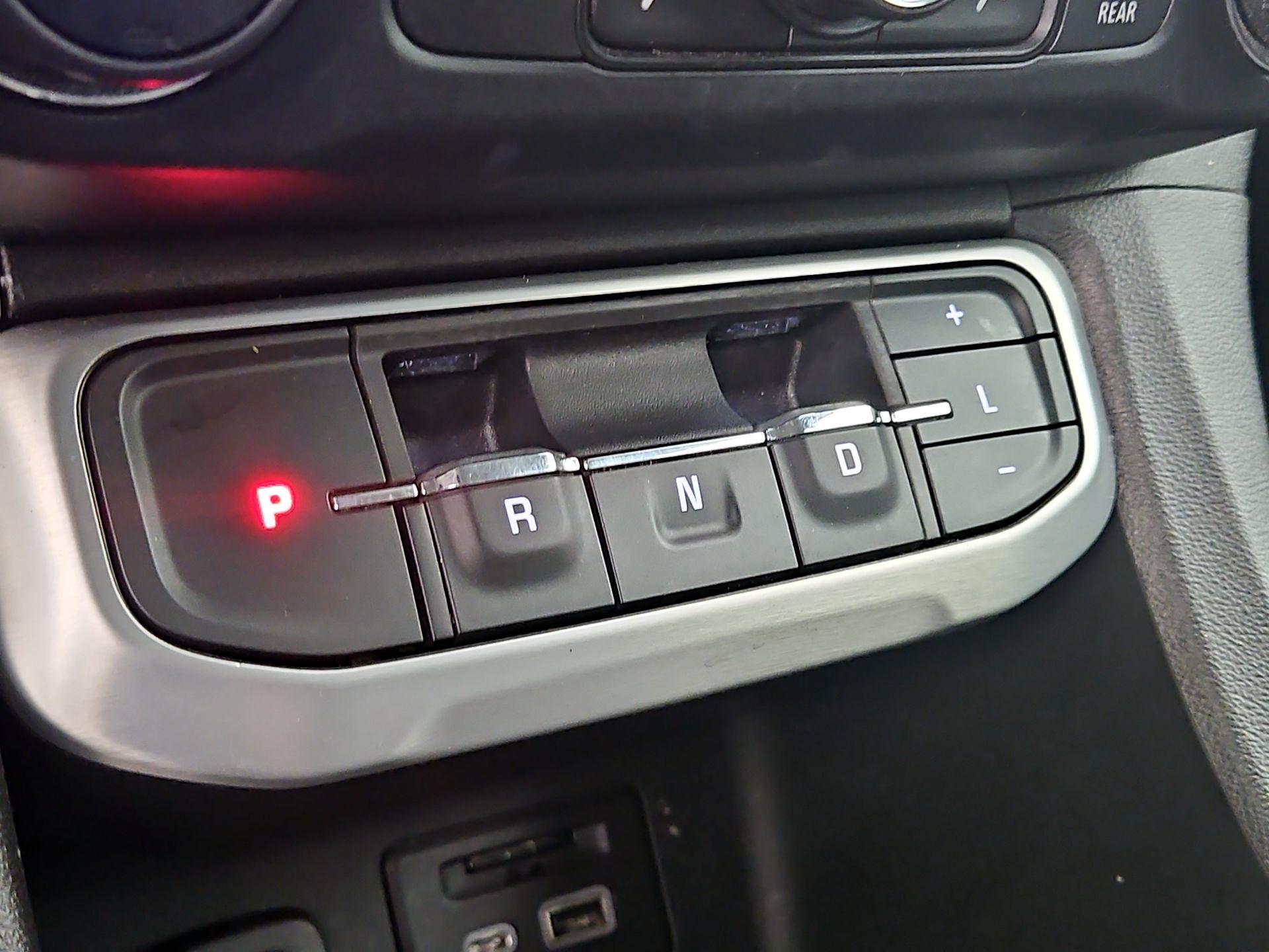 Thumbnail: 2021 GMC Acadia - 18