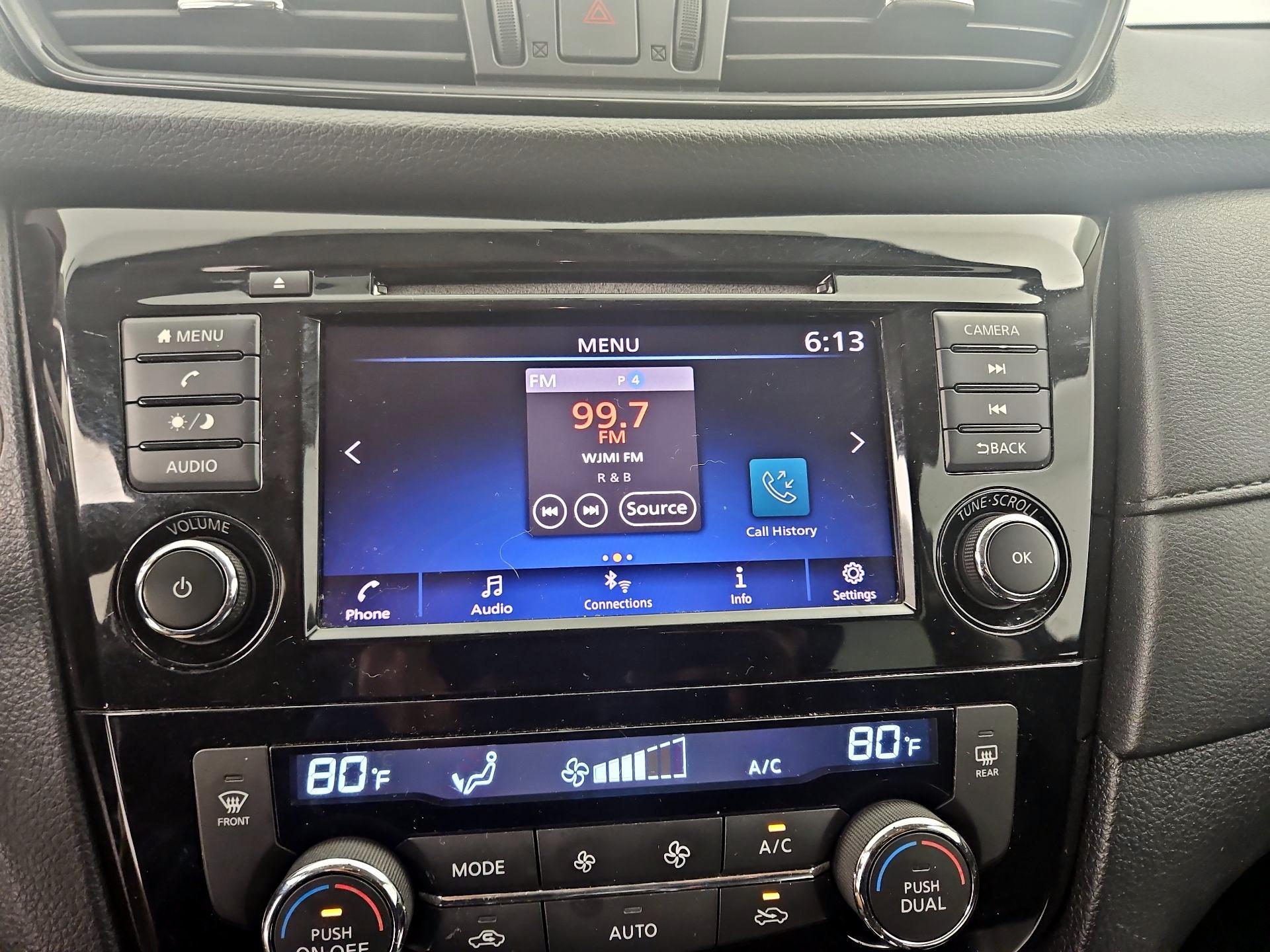 Thumbnail: 2018 Nissan Rogue - 15