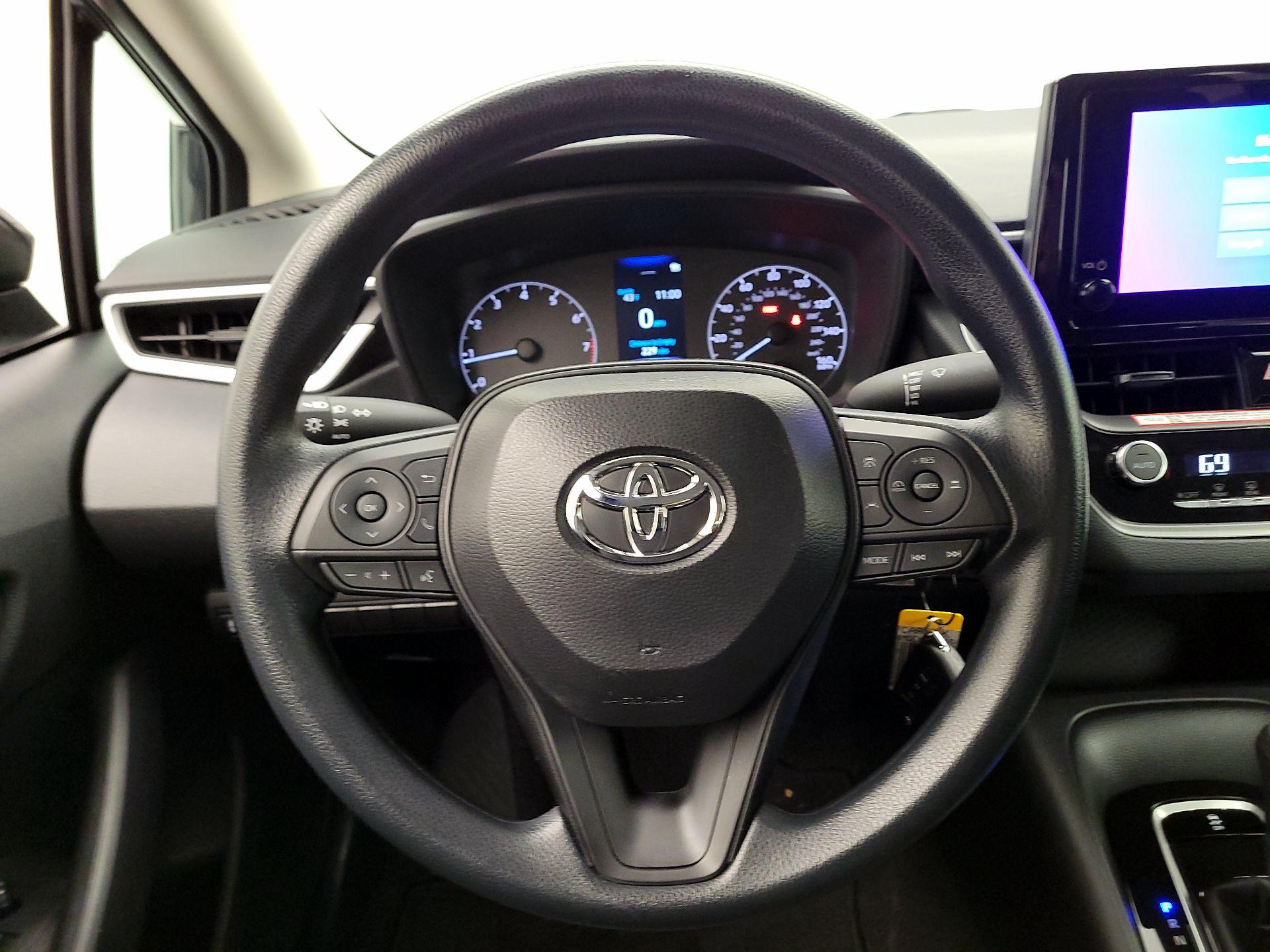 Thumbnail: 2025 Toyota Corolla - 10