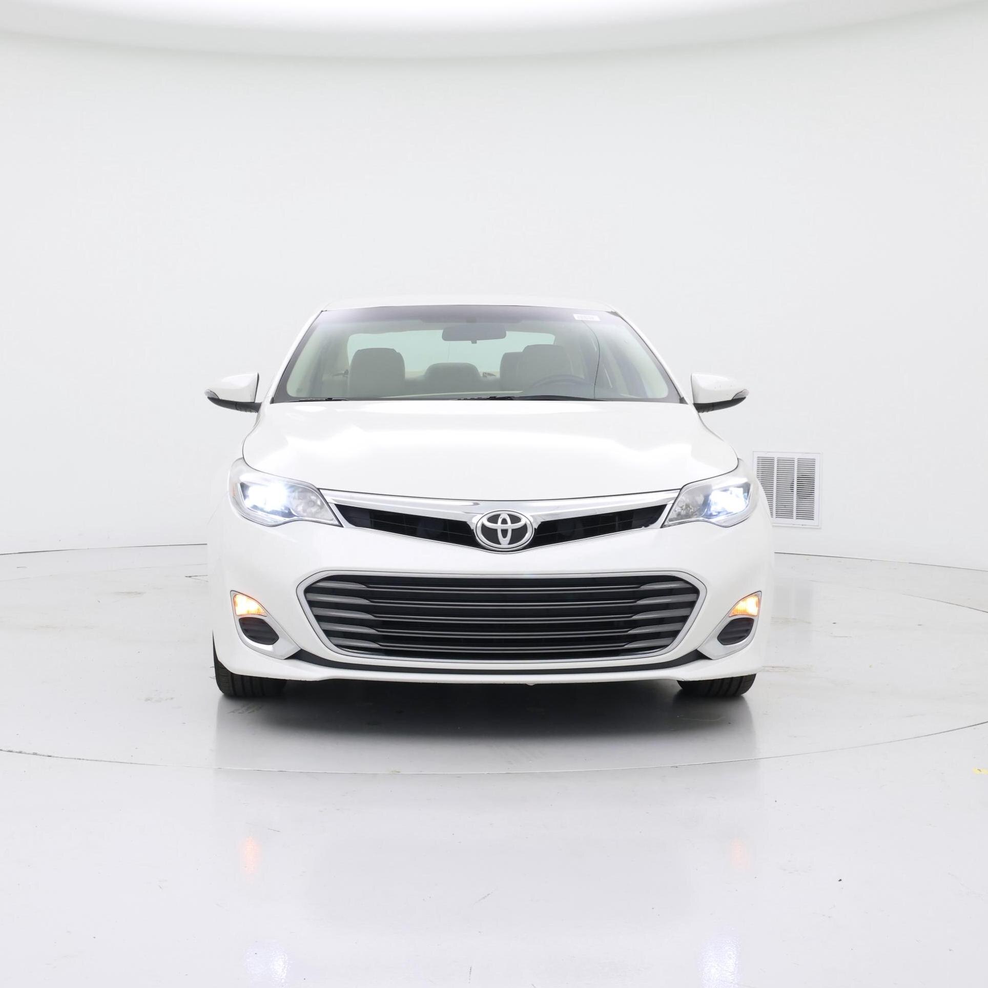 Thumbnail: 2015 Toyota Avalon - 5