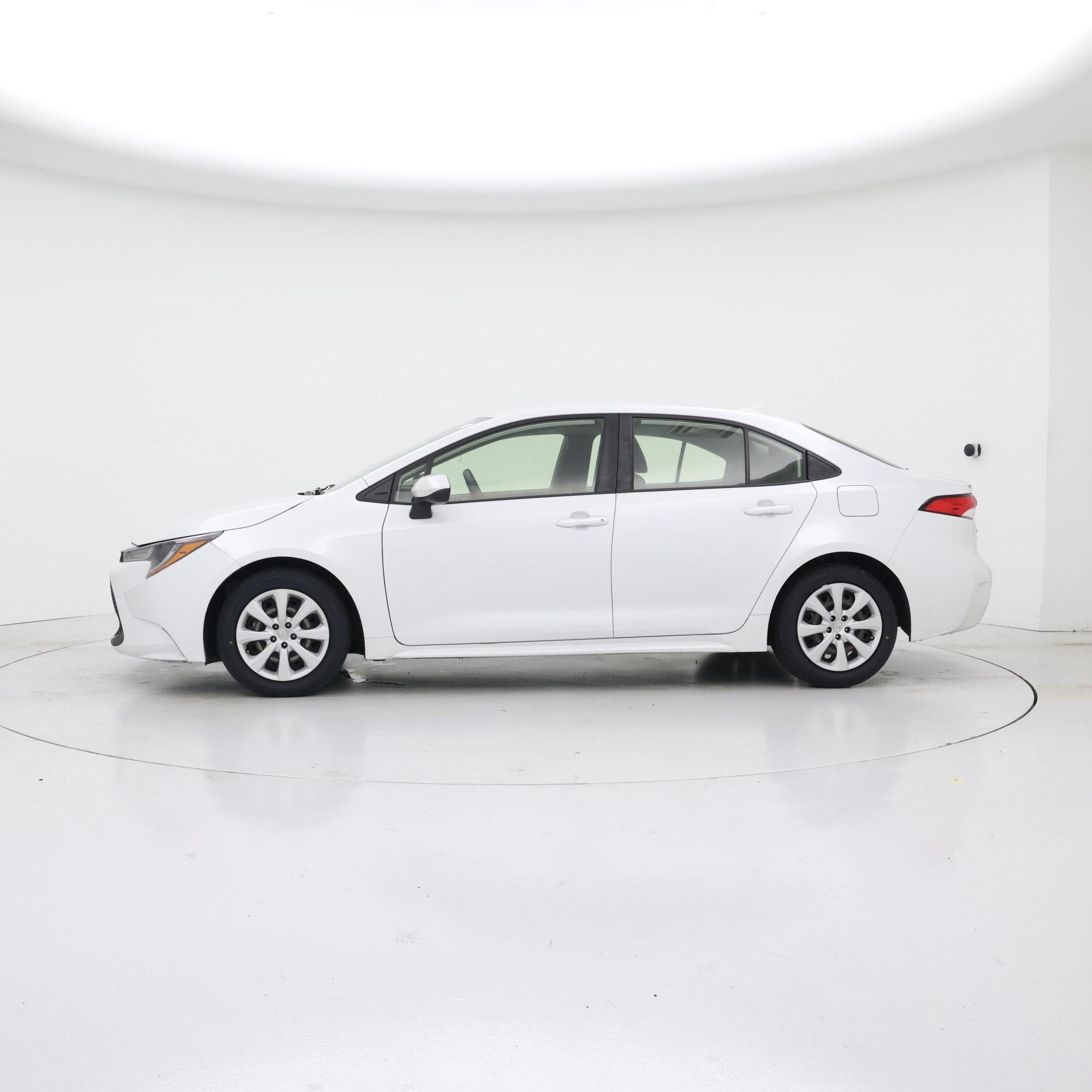 Thumbnail: 2022 Toyota Corolla - 3