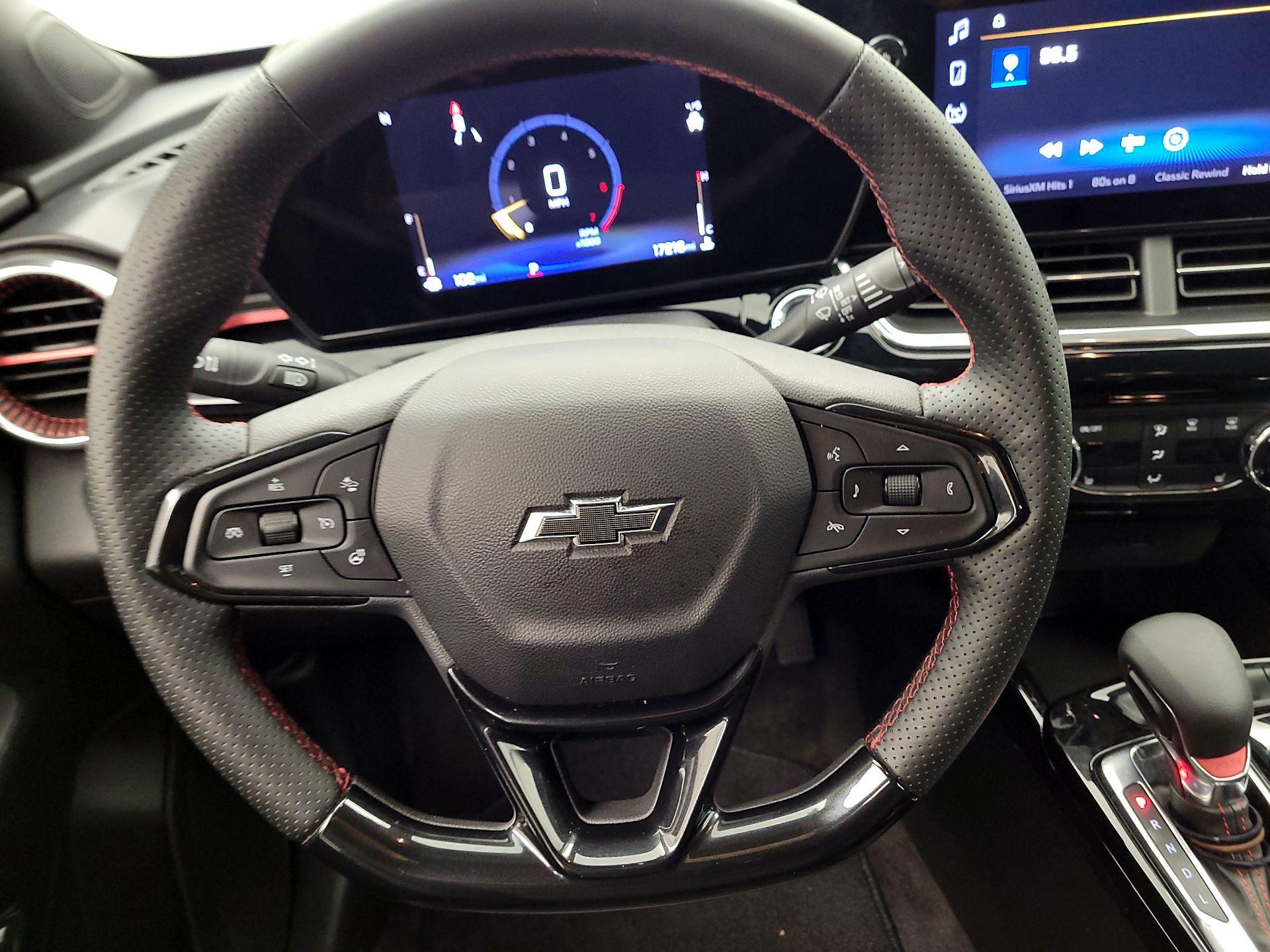 Thumbnail: 2025 Chevrolet Trax - 10