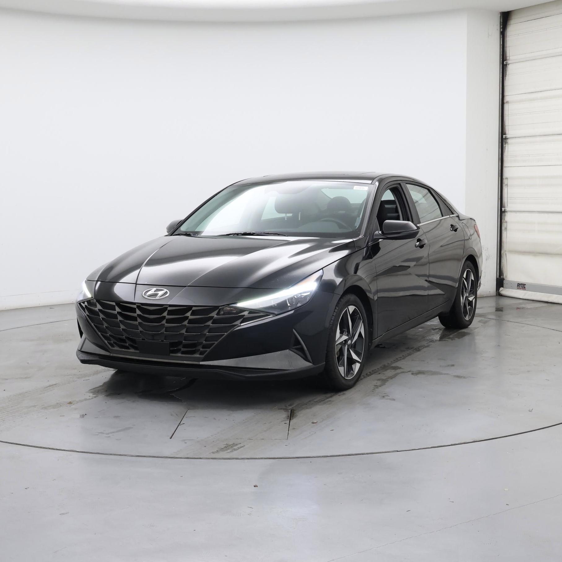 Thumbnail: 2023 Hyundai Elantra - 4