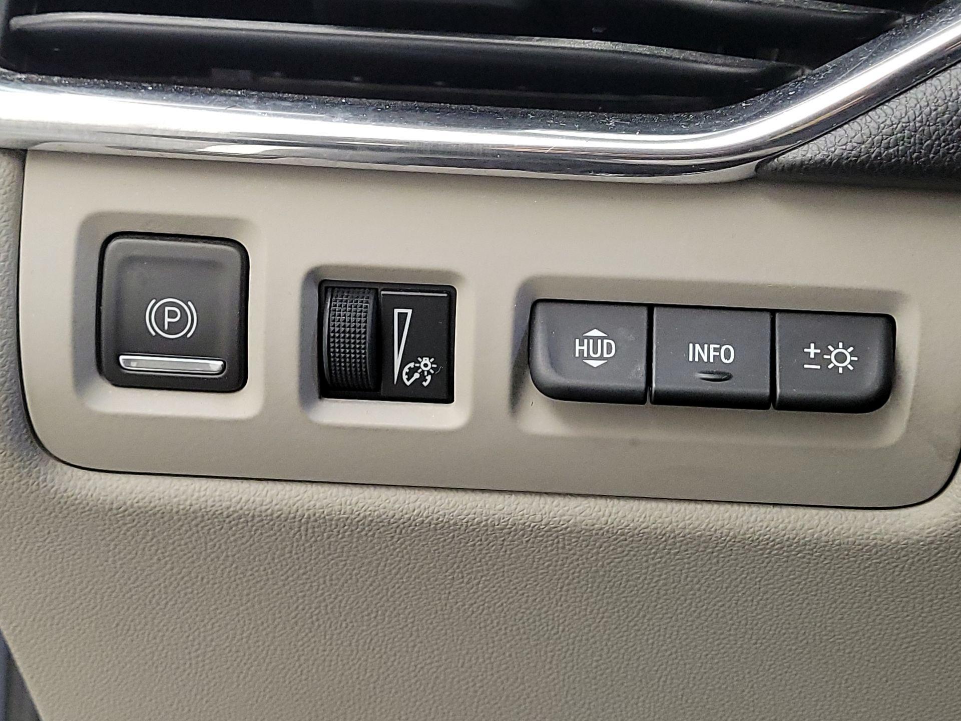 Thumbnail: 2020 Cadillac XT4 - 13