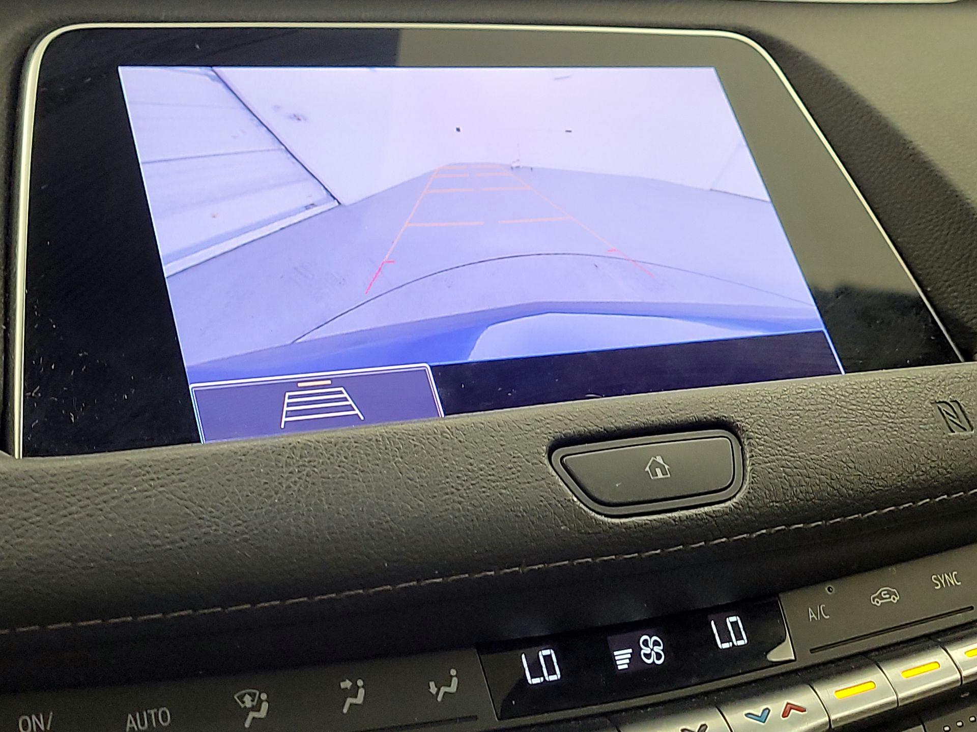 Thumbnail: 2020 Cadillac XT4 - 14