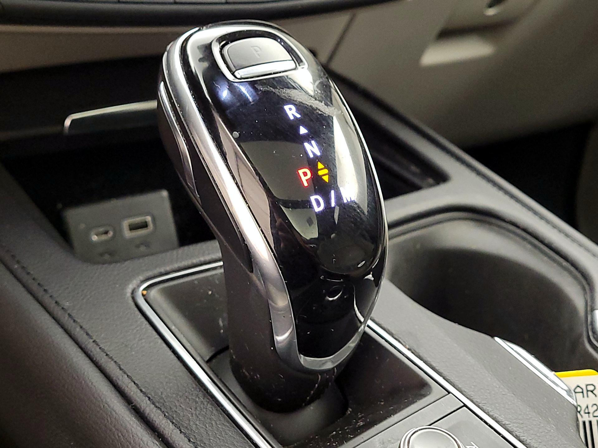 Thumbnail: 2020 Cadillac XT4 - 17