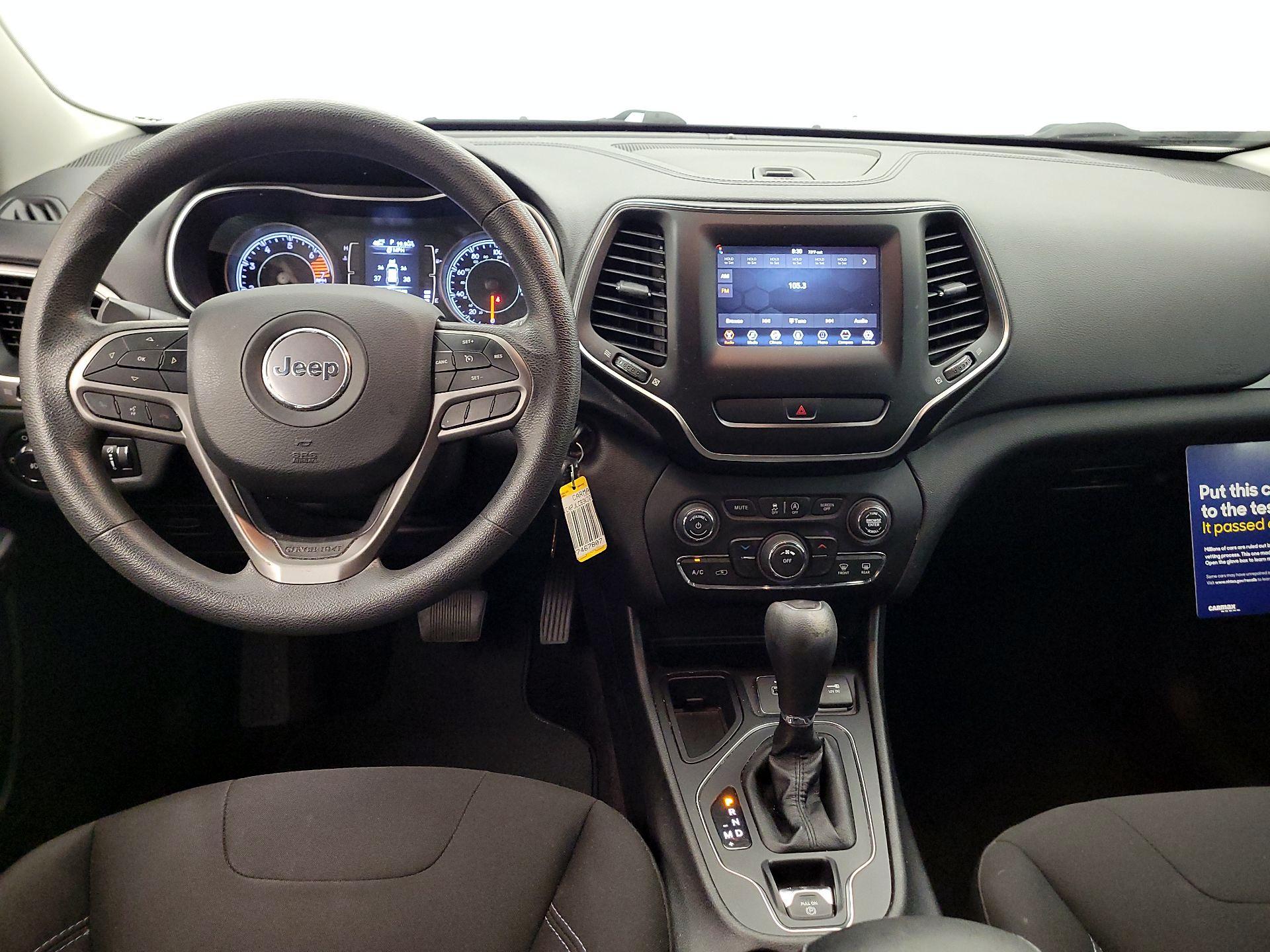 Thumbnail: 2019 Jeep Cherokee - 9