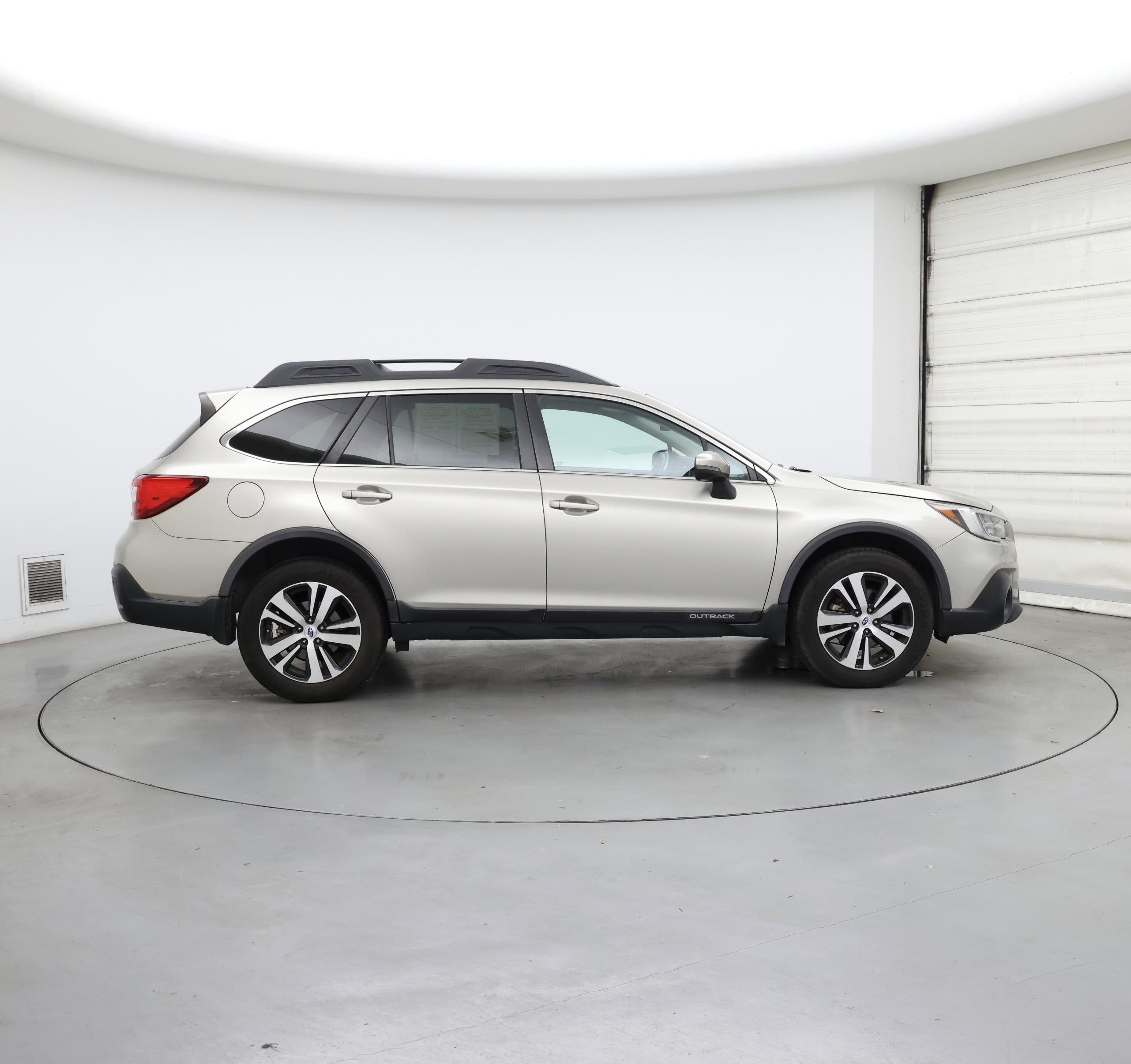 Thumbnail: 2018 Subaru Outback - 7