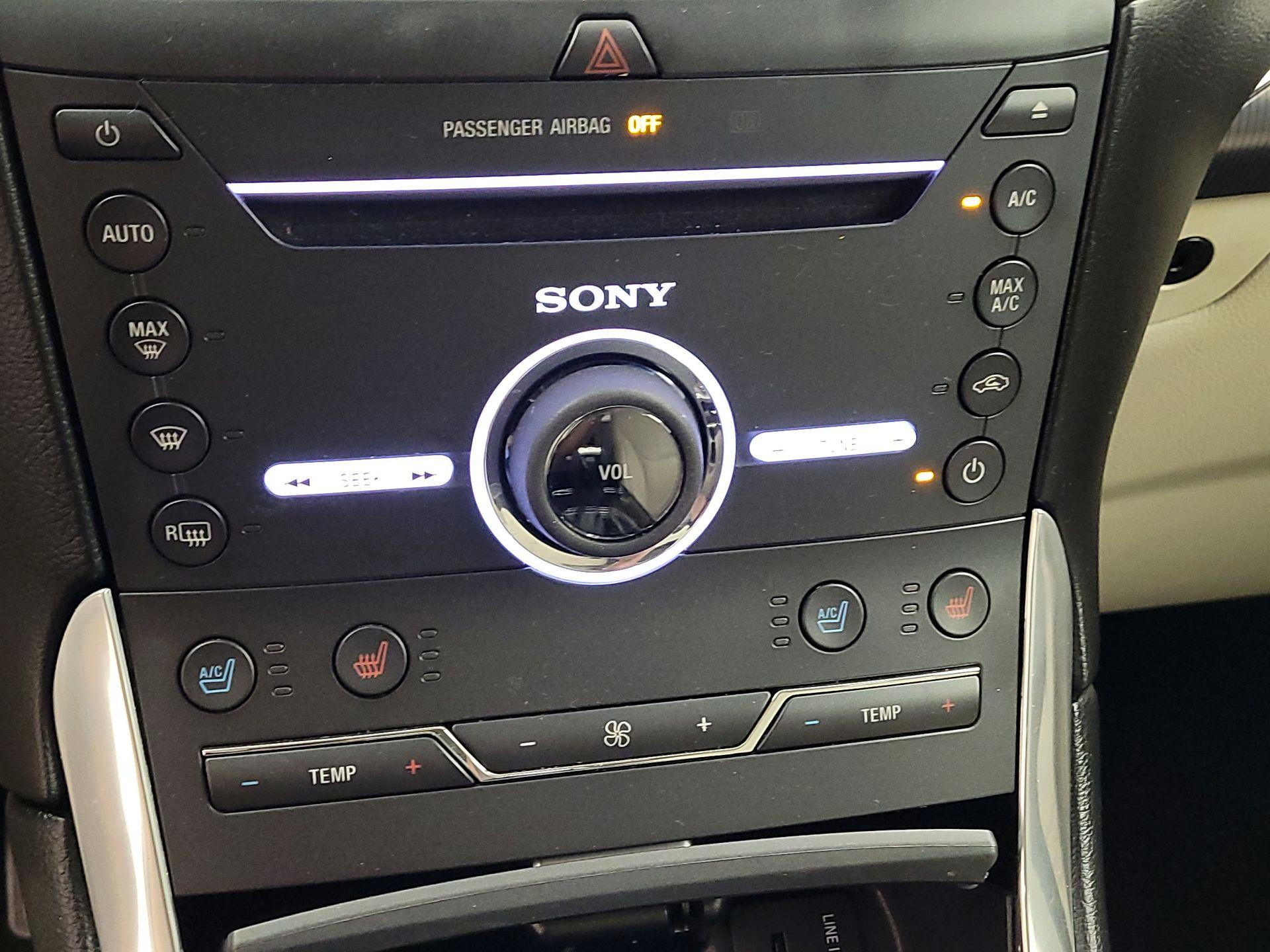 Thumbnail: 2015 Ford Edge - 16