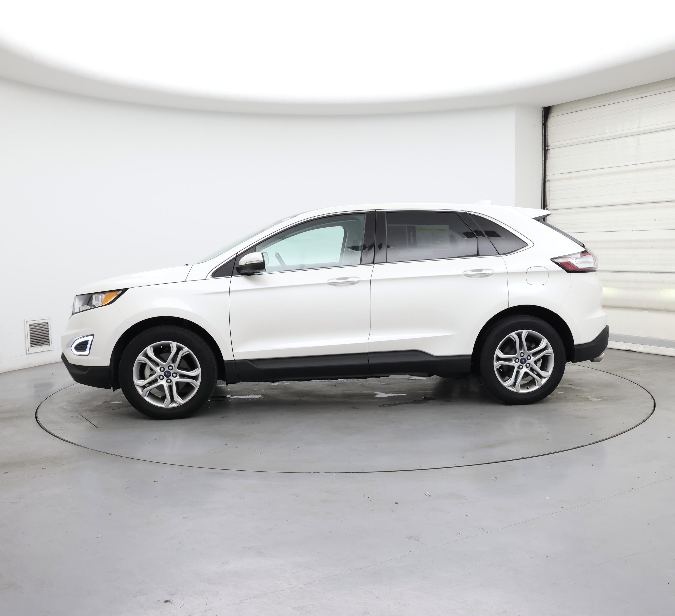 Thumbnail: 2015 Ford Edge - 3