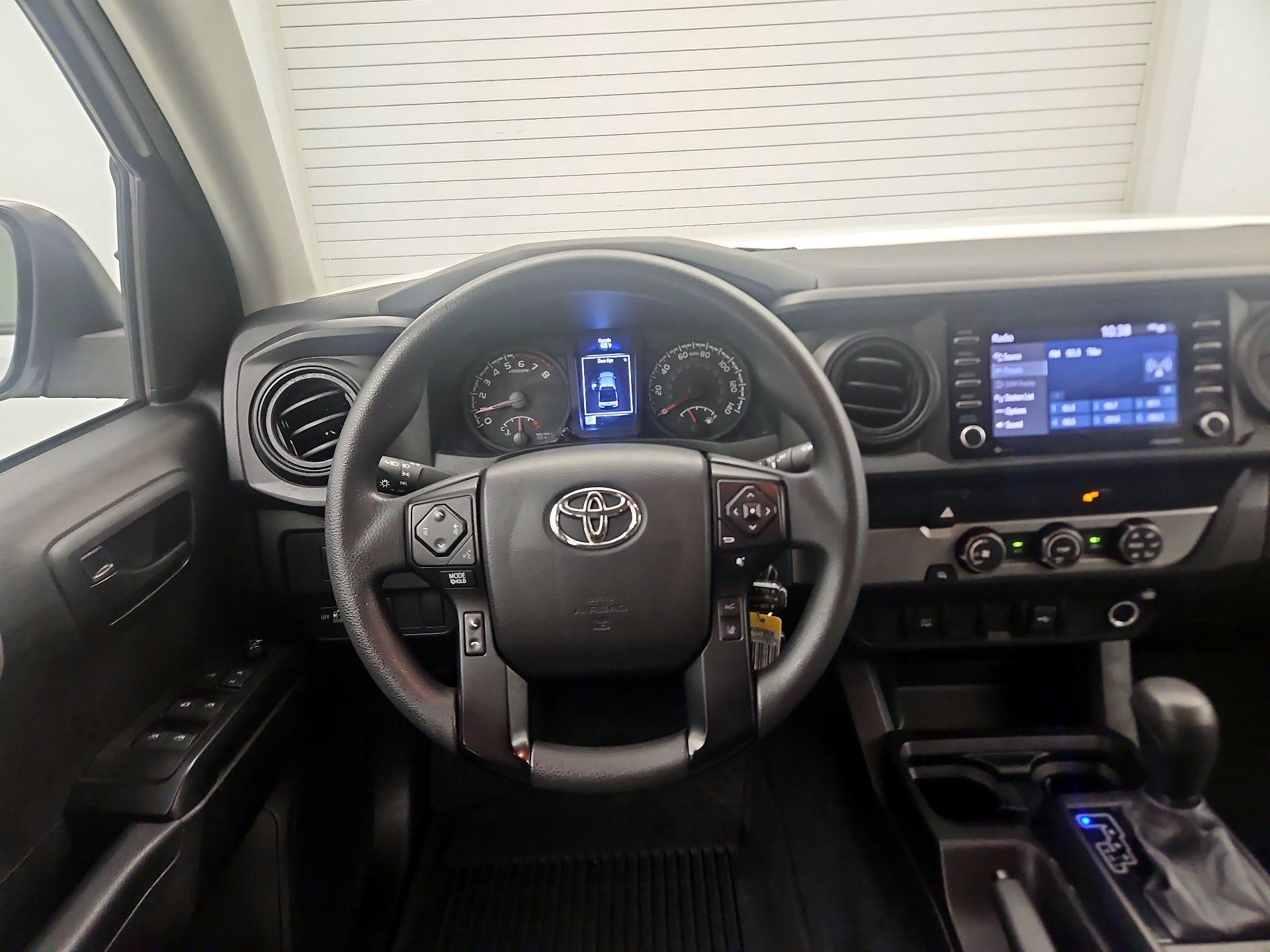 Thumbnail: 2022 Toyota Tacoma - 10