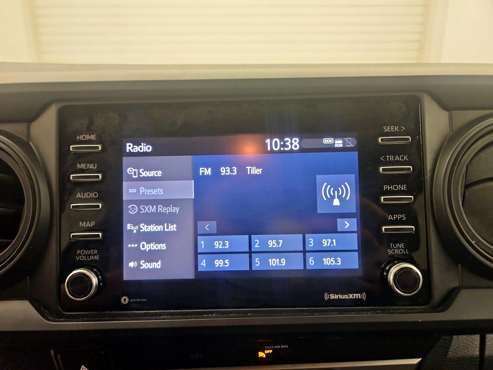 Thumbnail: 2022 Toyota Tacoma - 15