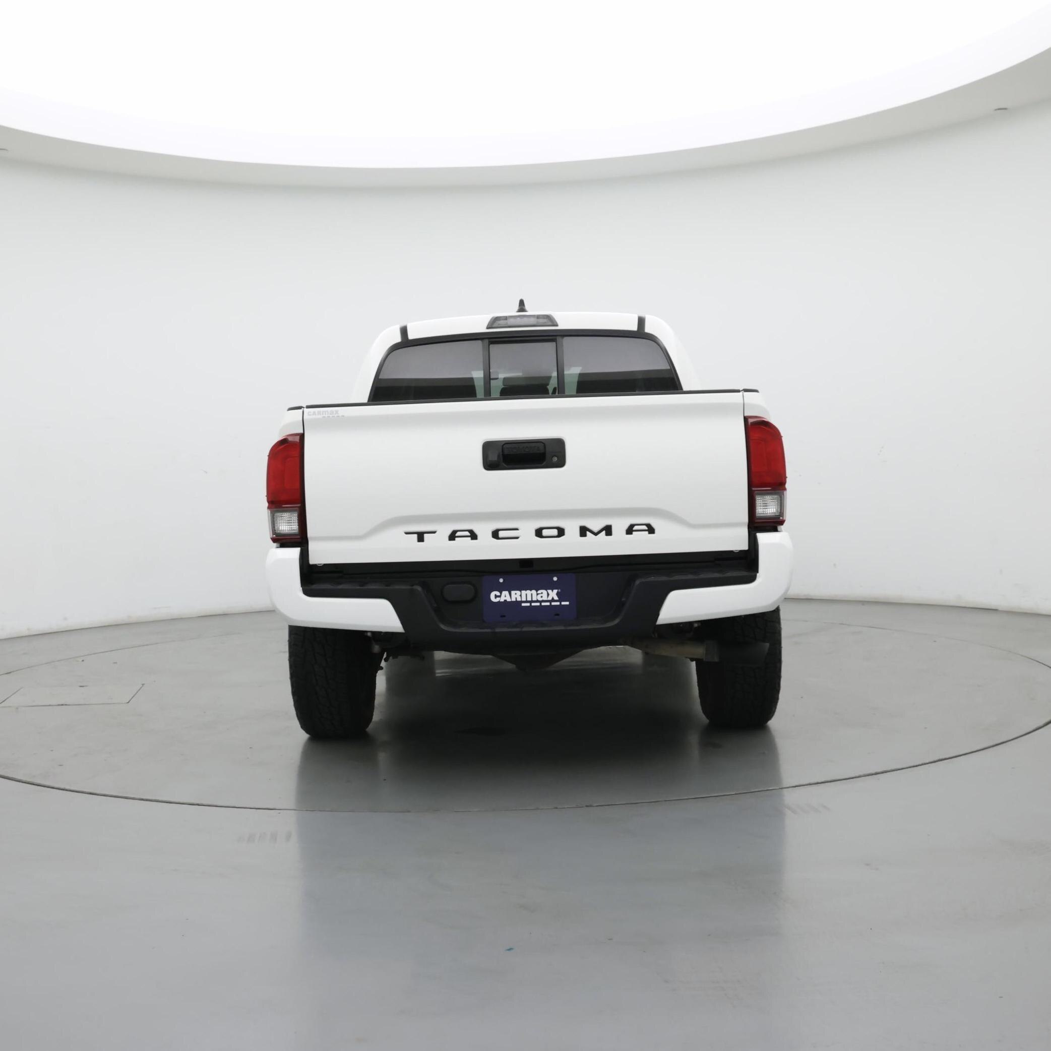 Thumbnail: 2022 Toyota Tacoma - 3