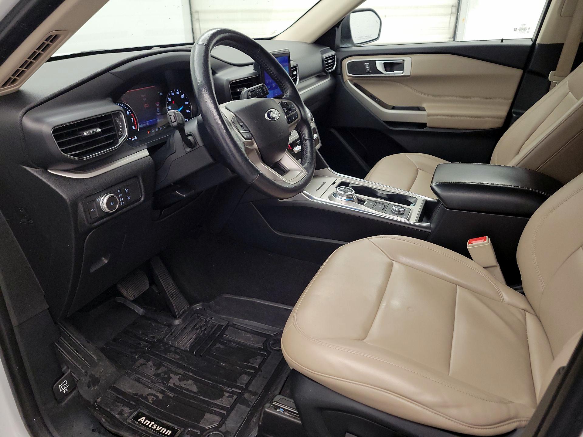 Thumbnail: 2022 Ford Explorer - 11