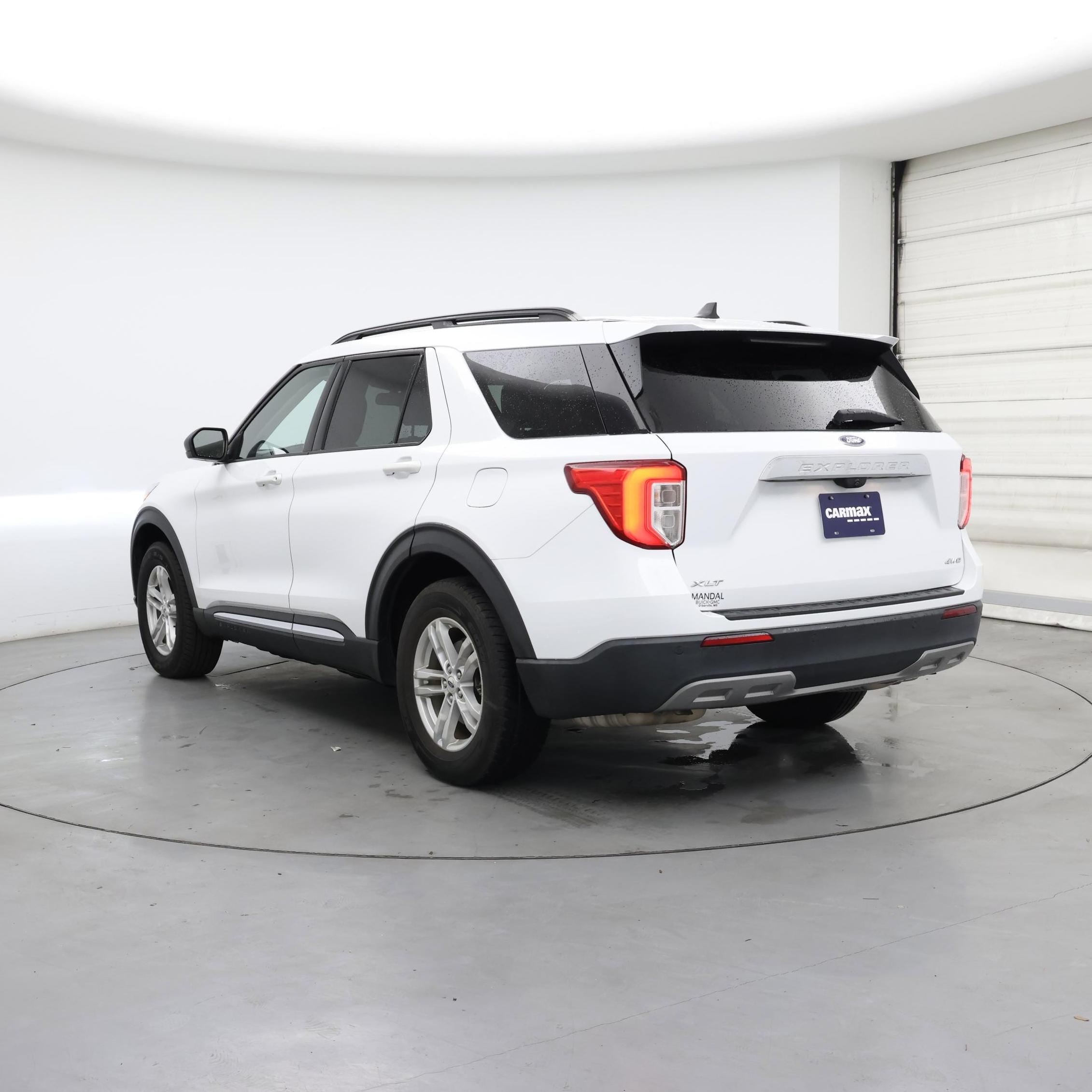 Thumbnail: 2022 Ford Explorer - 2