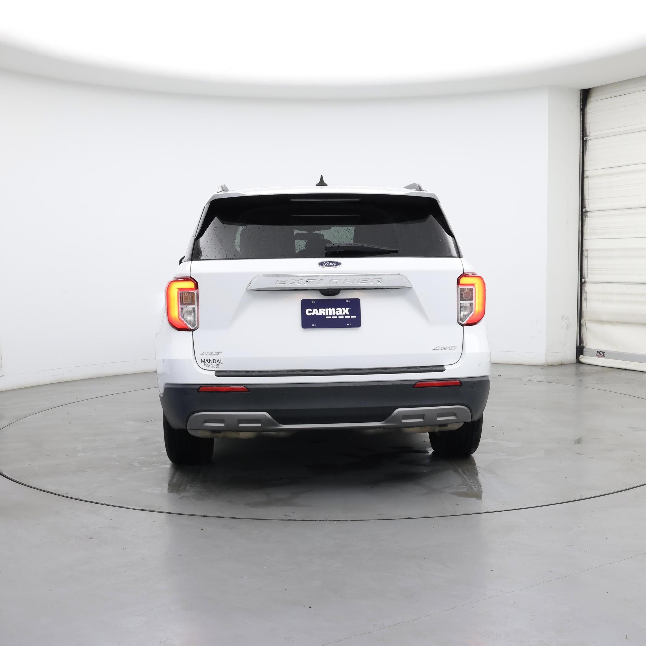 Thumbnail: 2022 Ford Explorer - 6