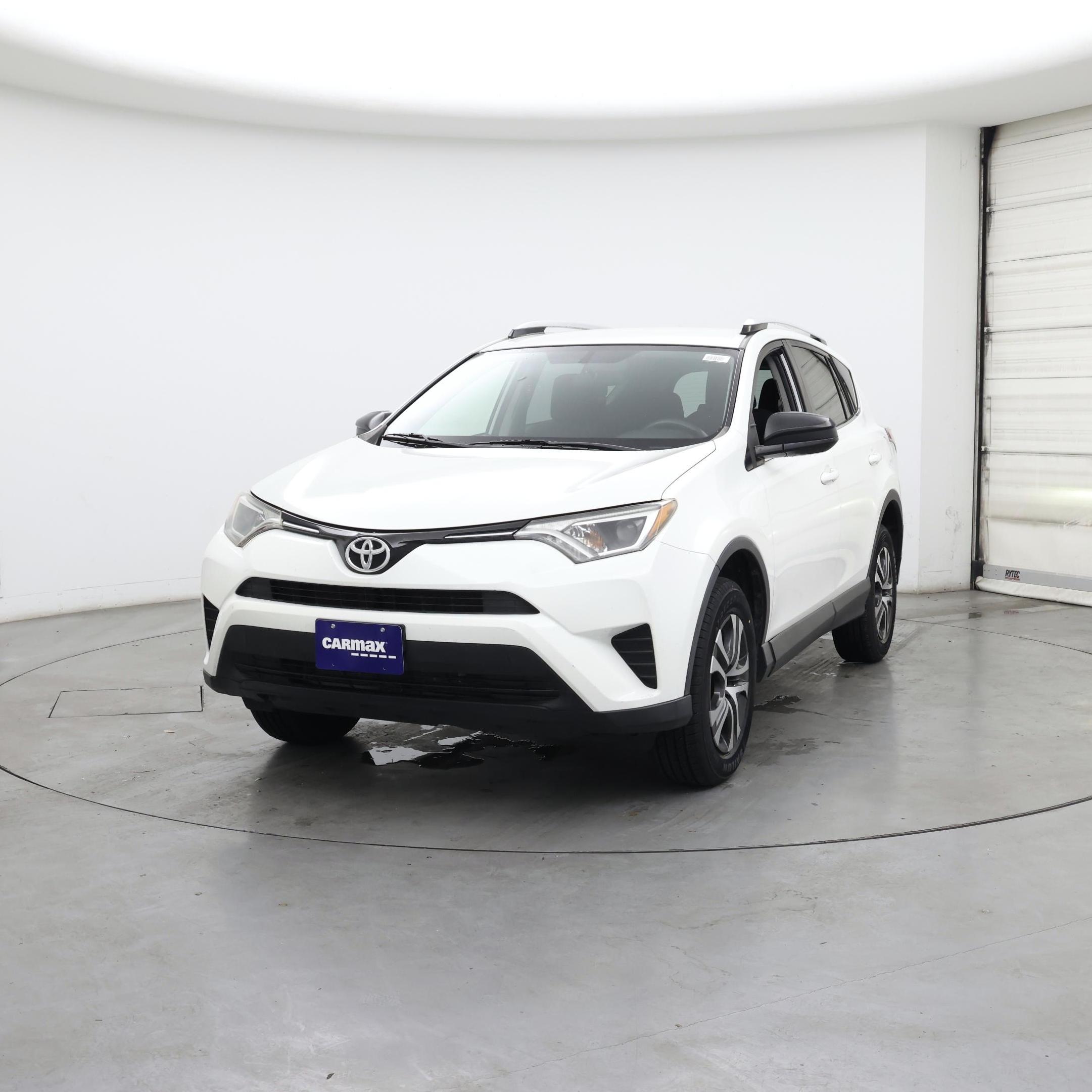 Thumbnail: 2016 Toyota RAV4 - 4