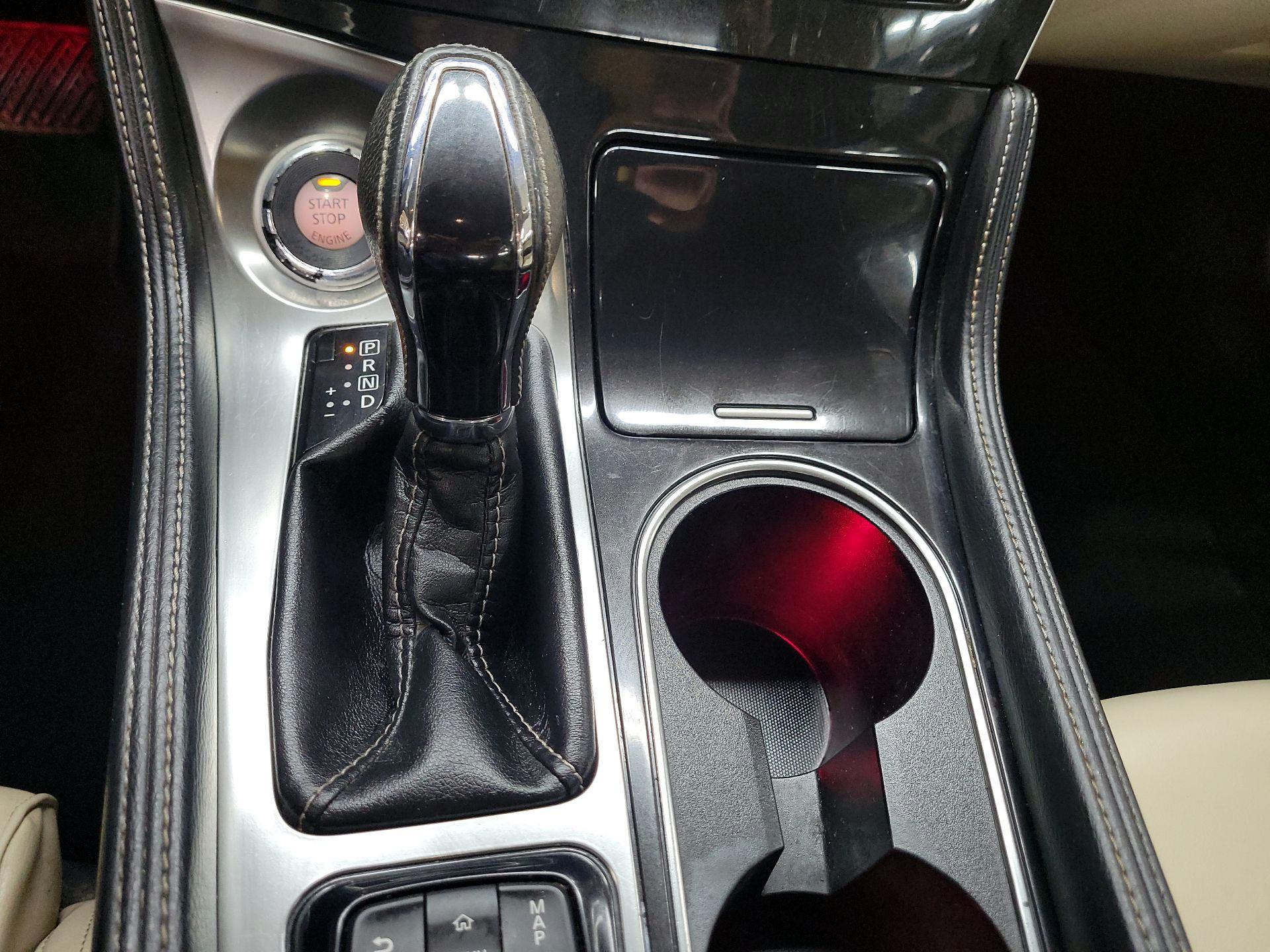 Thumbnail: 2017 Nissan Maxima - 15