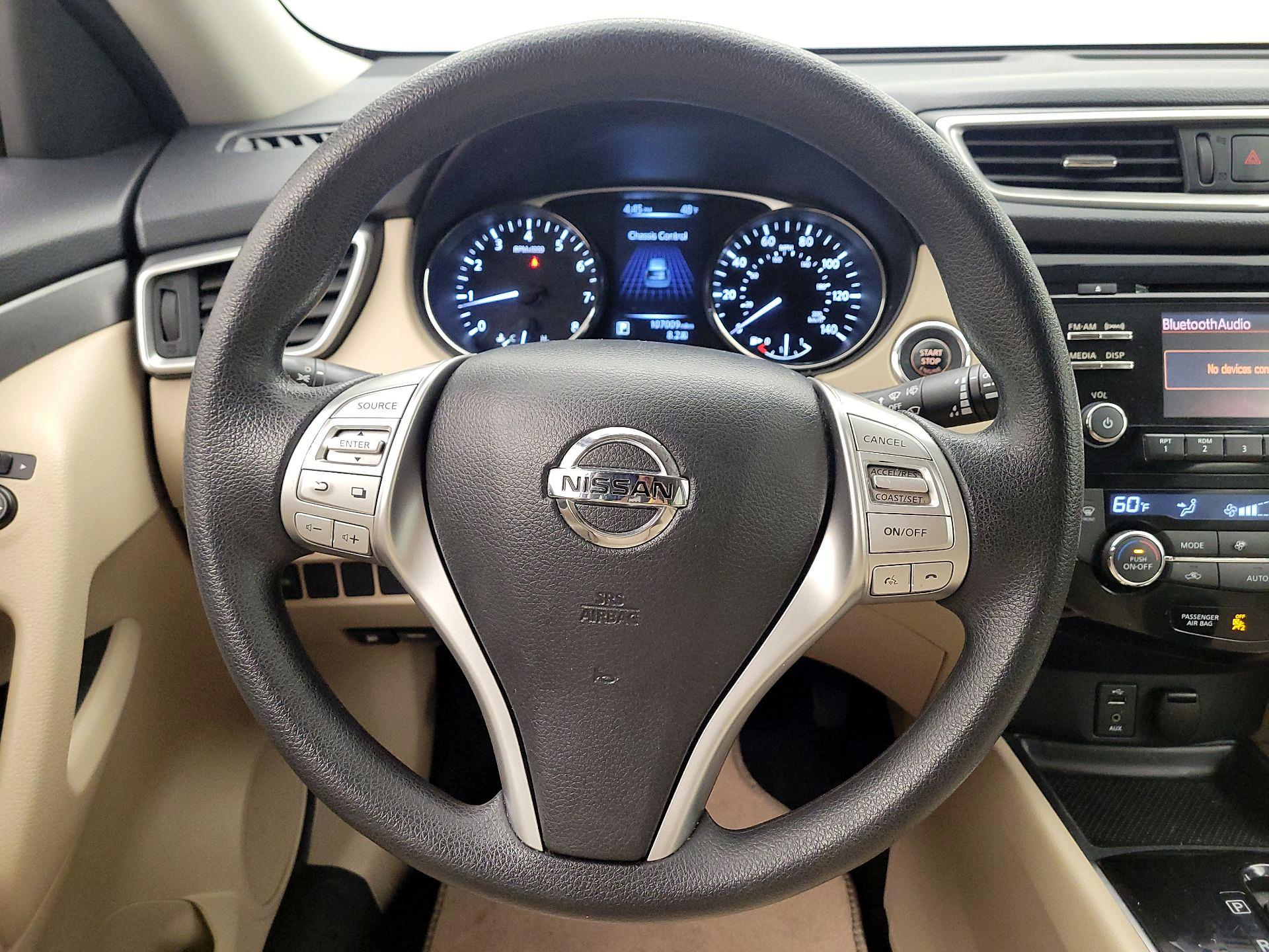 Thumbnail: 2016 Nissan Rogue - 10