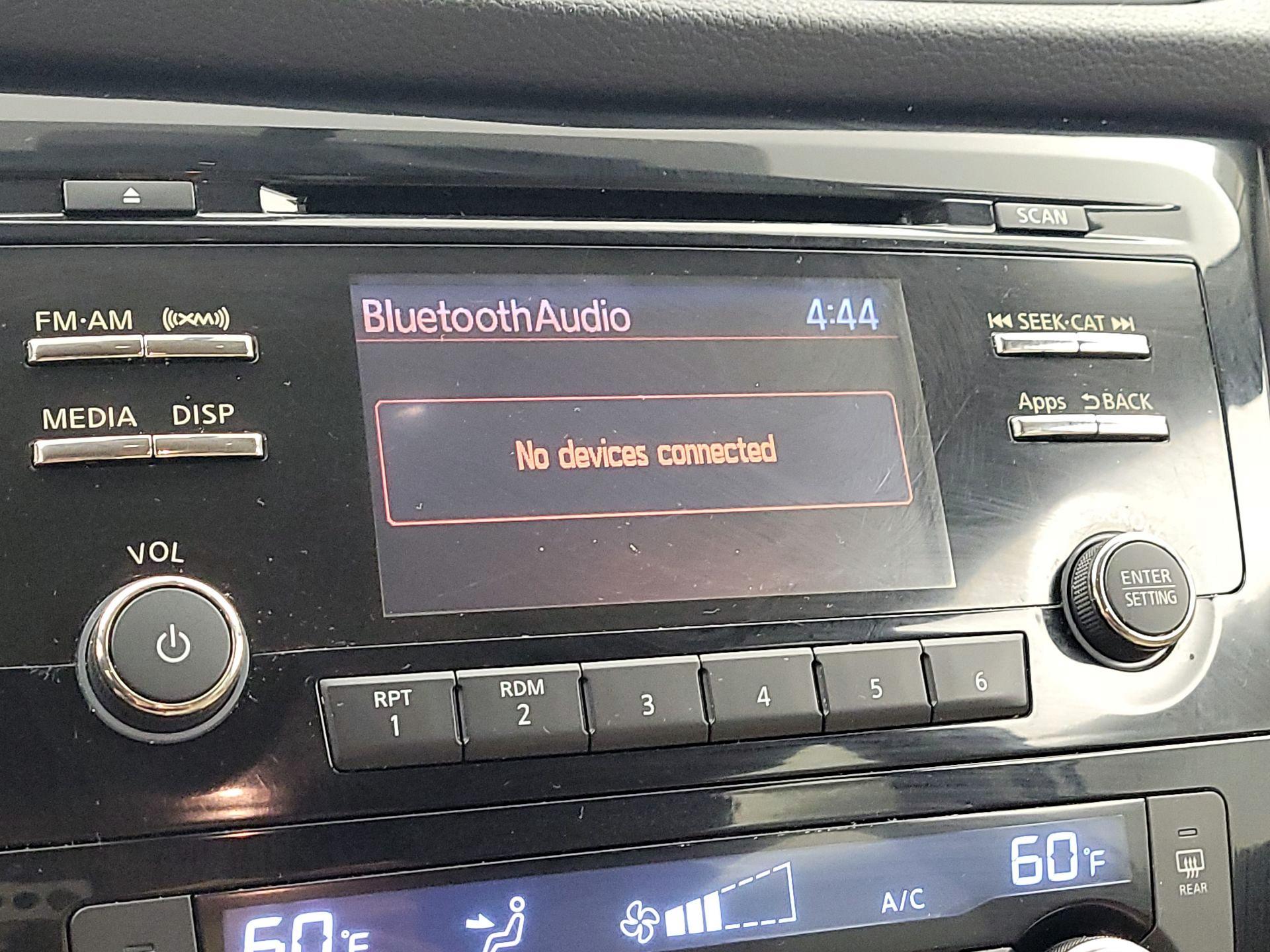 Thumbnail: 2016 Nissan Rogue - 15