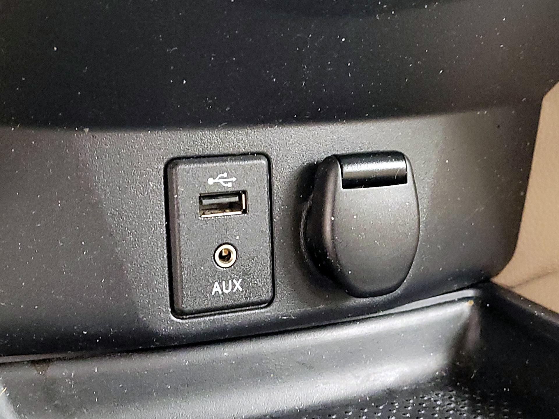 Thumbnail: 2016 Nissan Rogue - 18