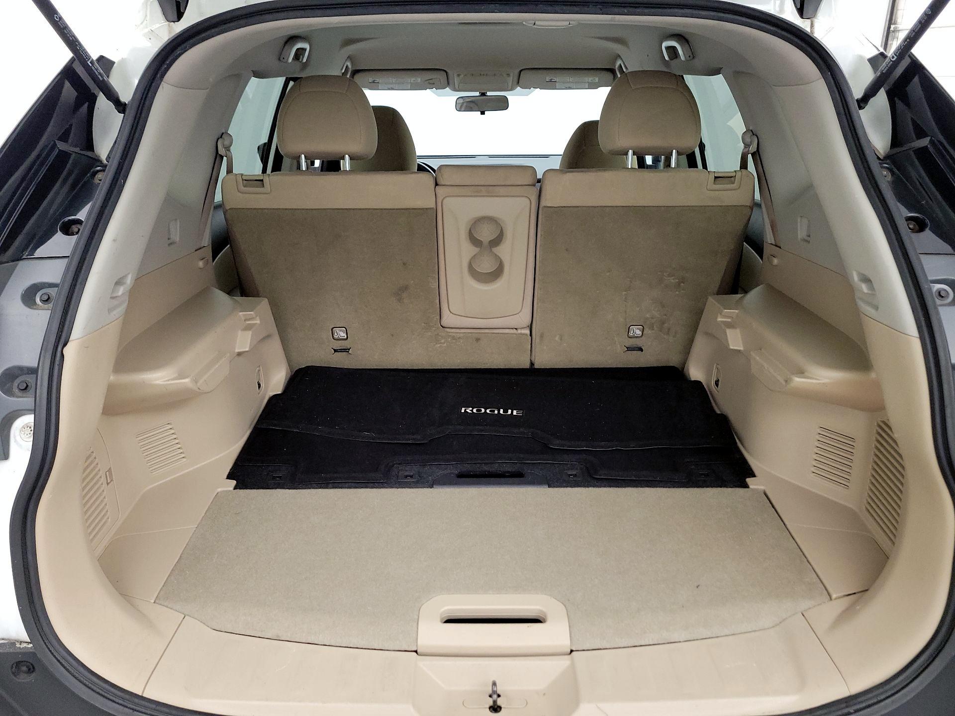 Thumbnail: 2016 Nissan Rogue - 20