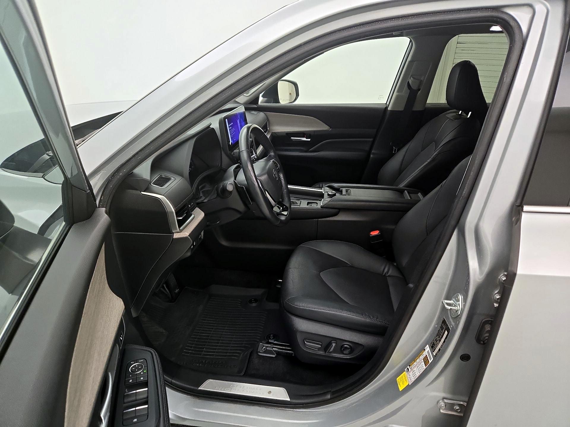 Thumbnail: 2024 Toyota Grand Highlander - 11