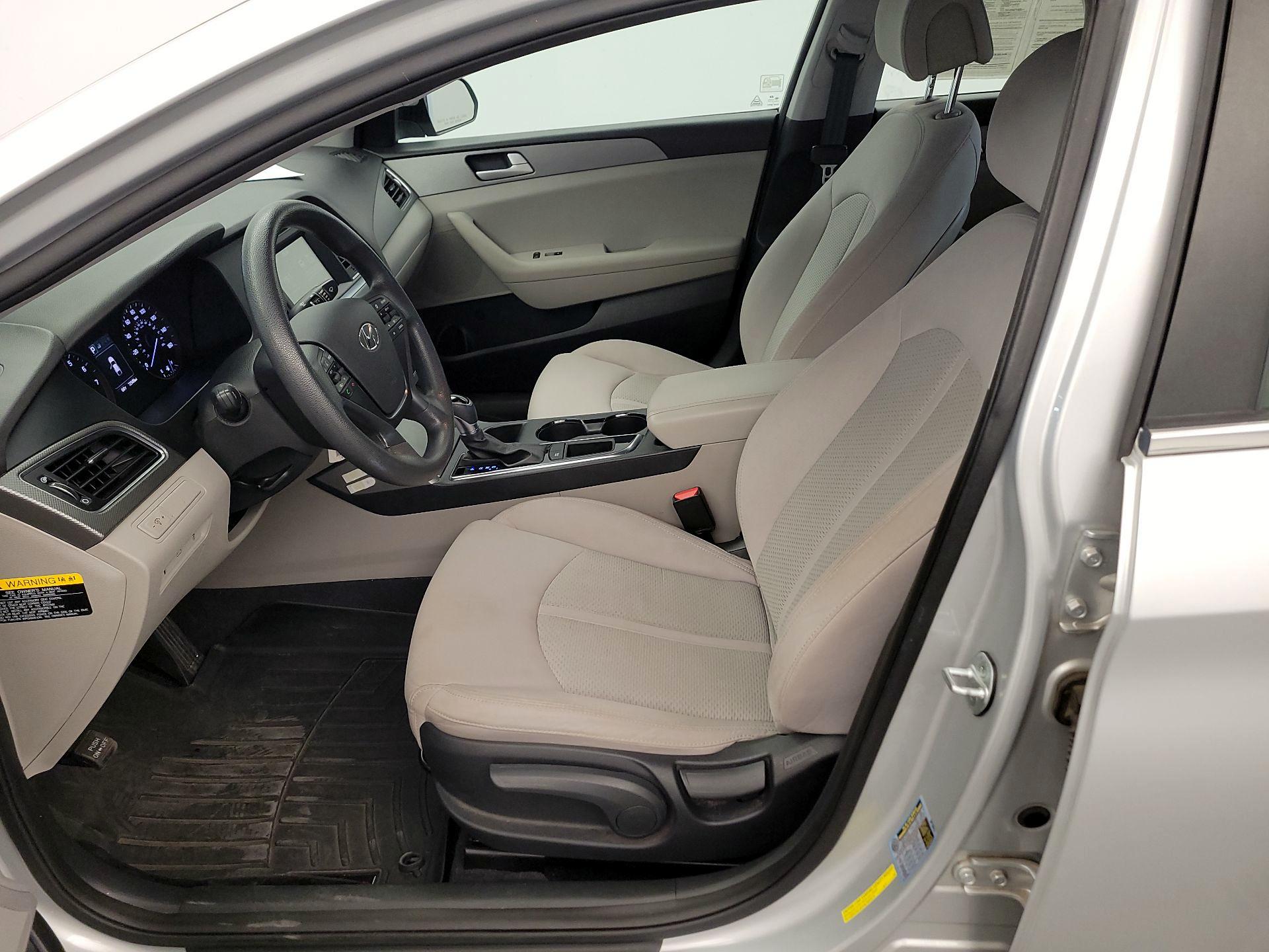 Thumbnail: 2016 Hyundai Sonata - 11