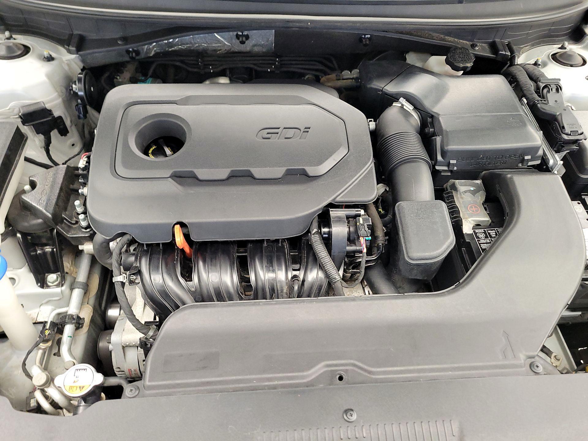 Thumbnail: 2016 Hyundai Sonata - 17