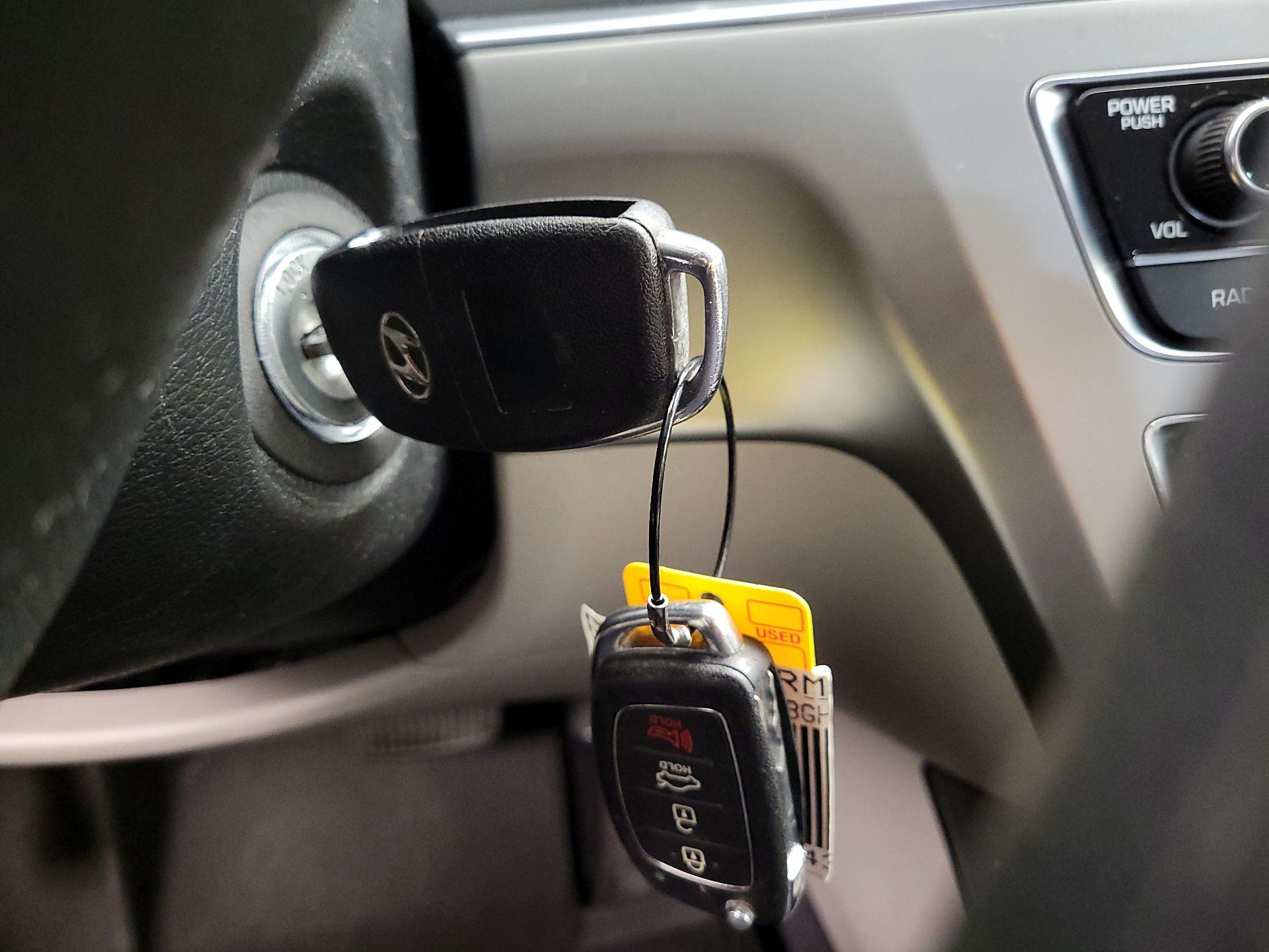 Thumbnail: 2016 Hyundai Sonata - 18