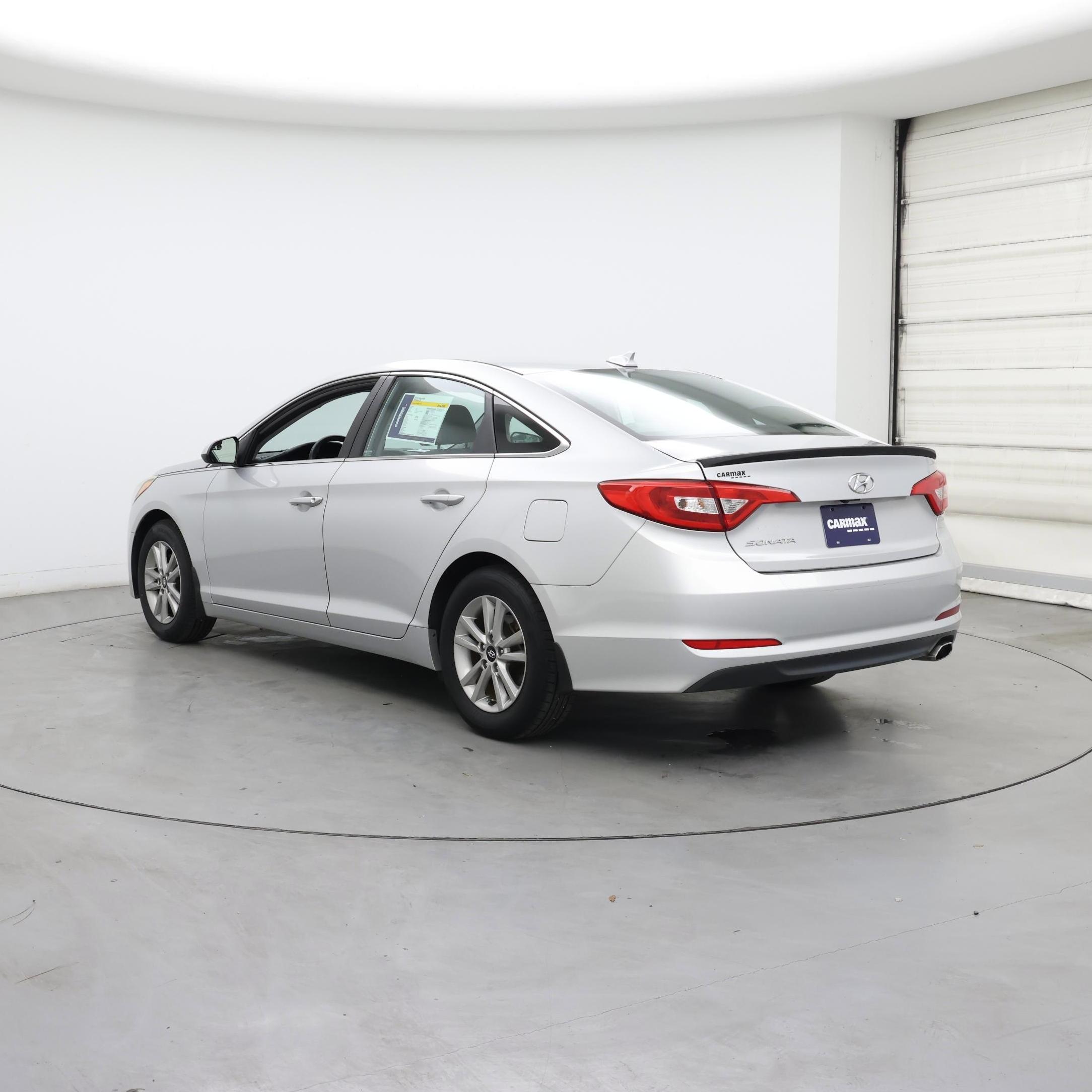 Thumbnail: 2016 Hyundai Sonata - 2