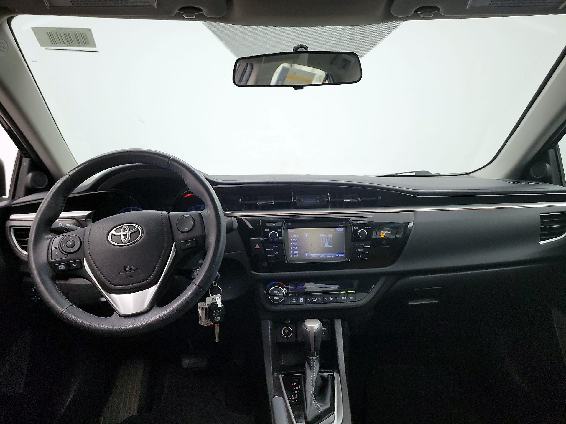 Thumbnail: 2015 Toyota Corolla - 9