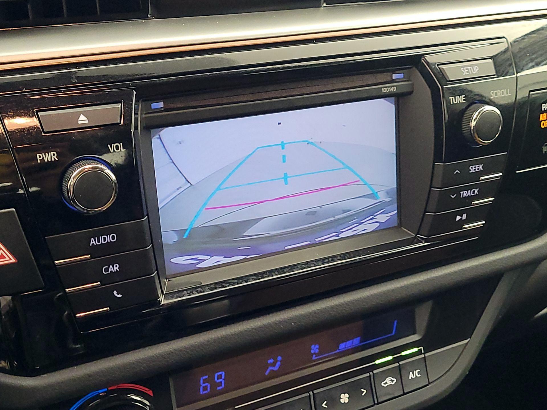 Thumbnail: 2015 Toyota Corolla - 14