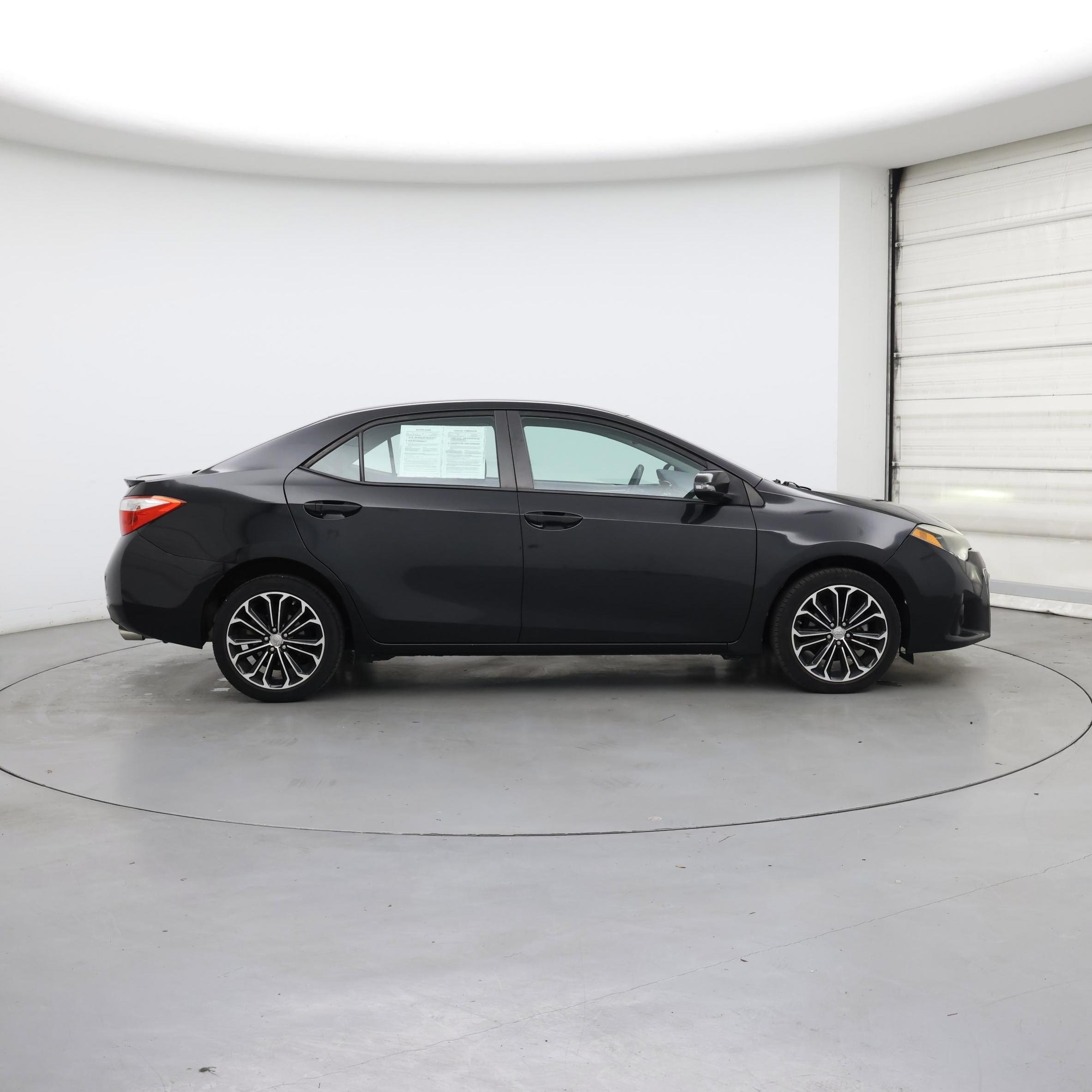 Thumbnail: 2015 Toyota Corolla - 7
